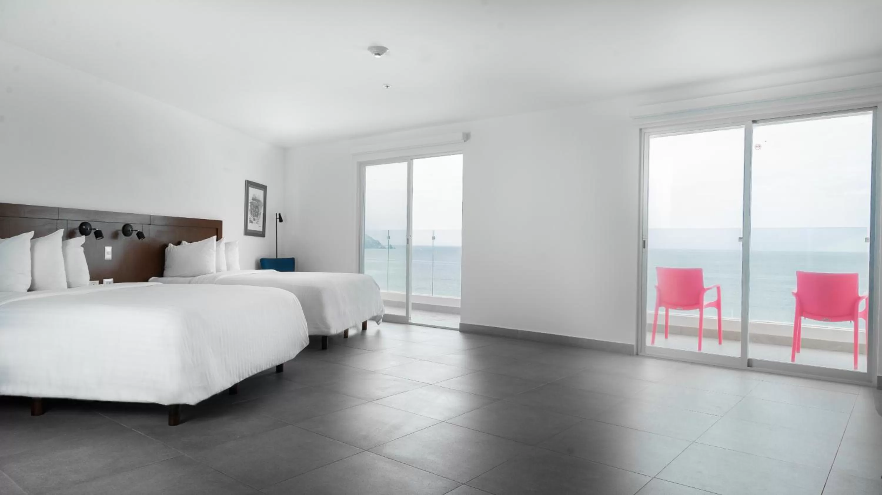 Sea view, Bed in Park Inn by Radisson Mazatlan