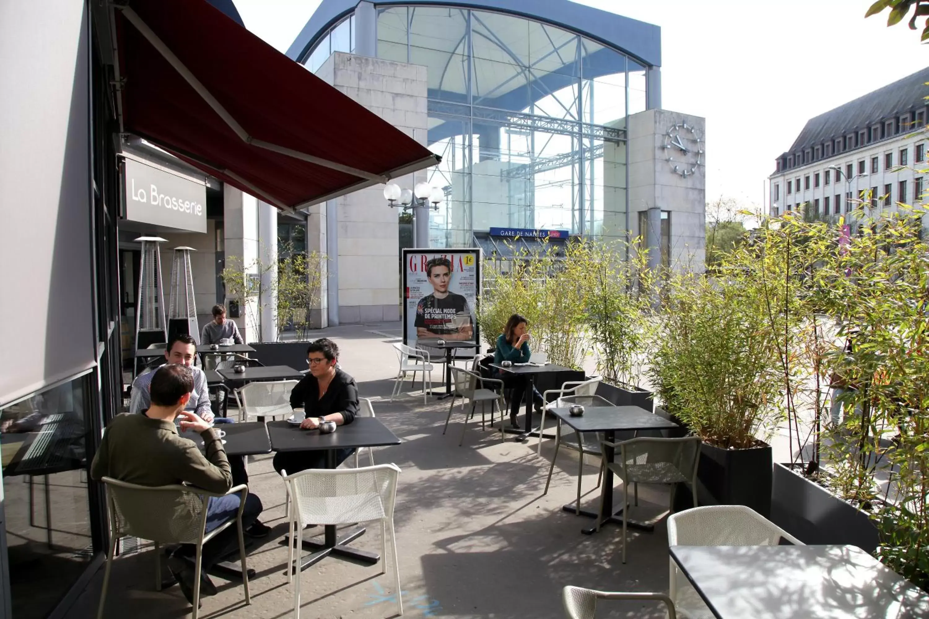 Patio, Restaurant/Places to Eat in Mercure Nantes Centre Gare