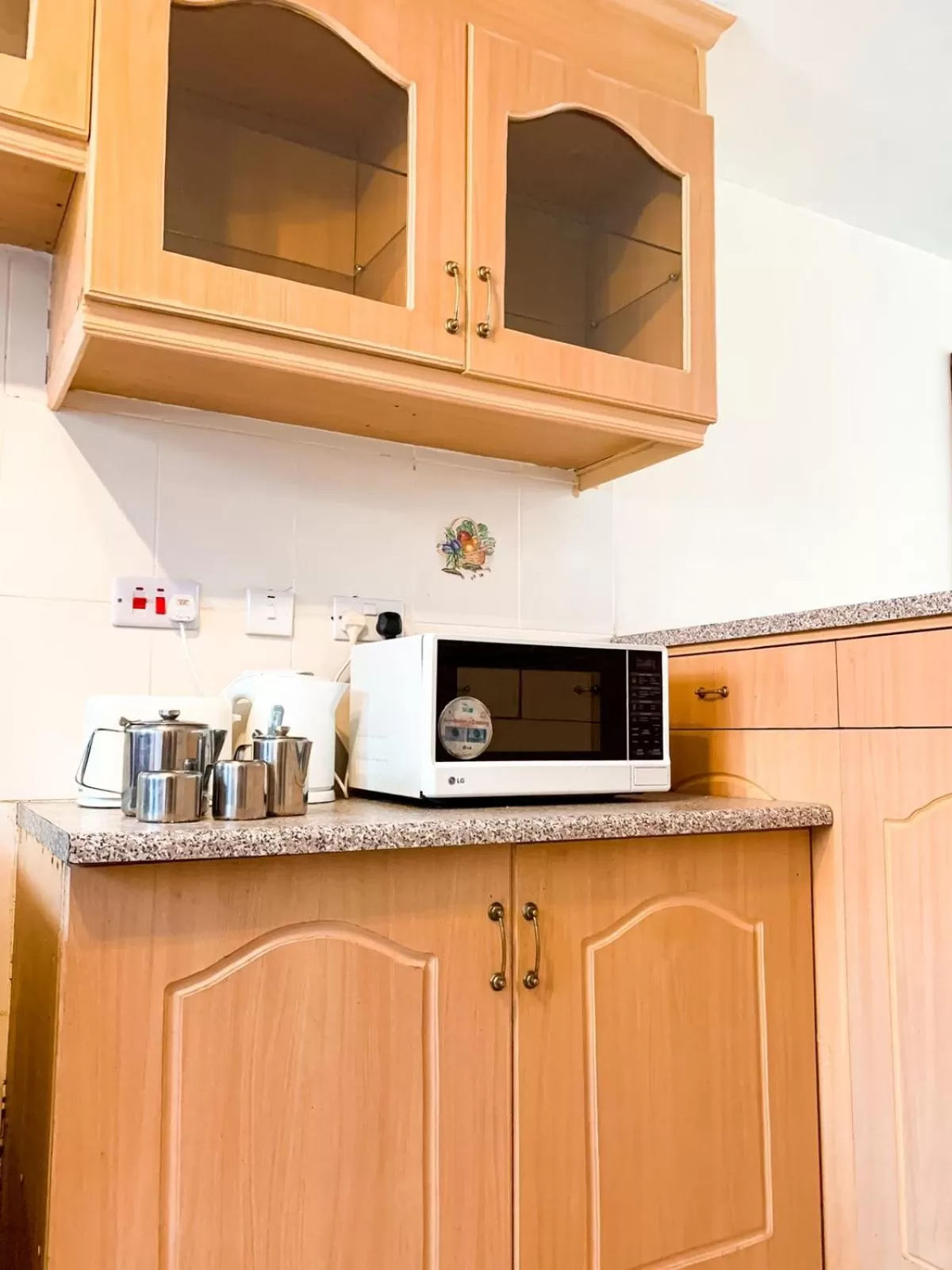 Coffee/tea facilities, Kitchen/Kitchenette in Oilepo Cottage