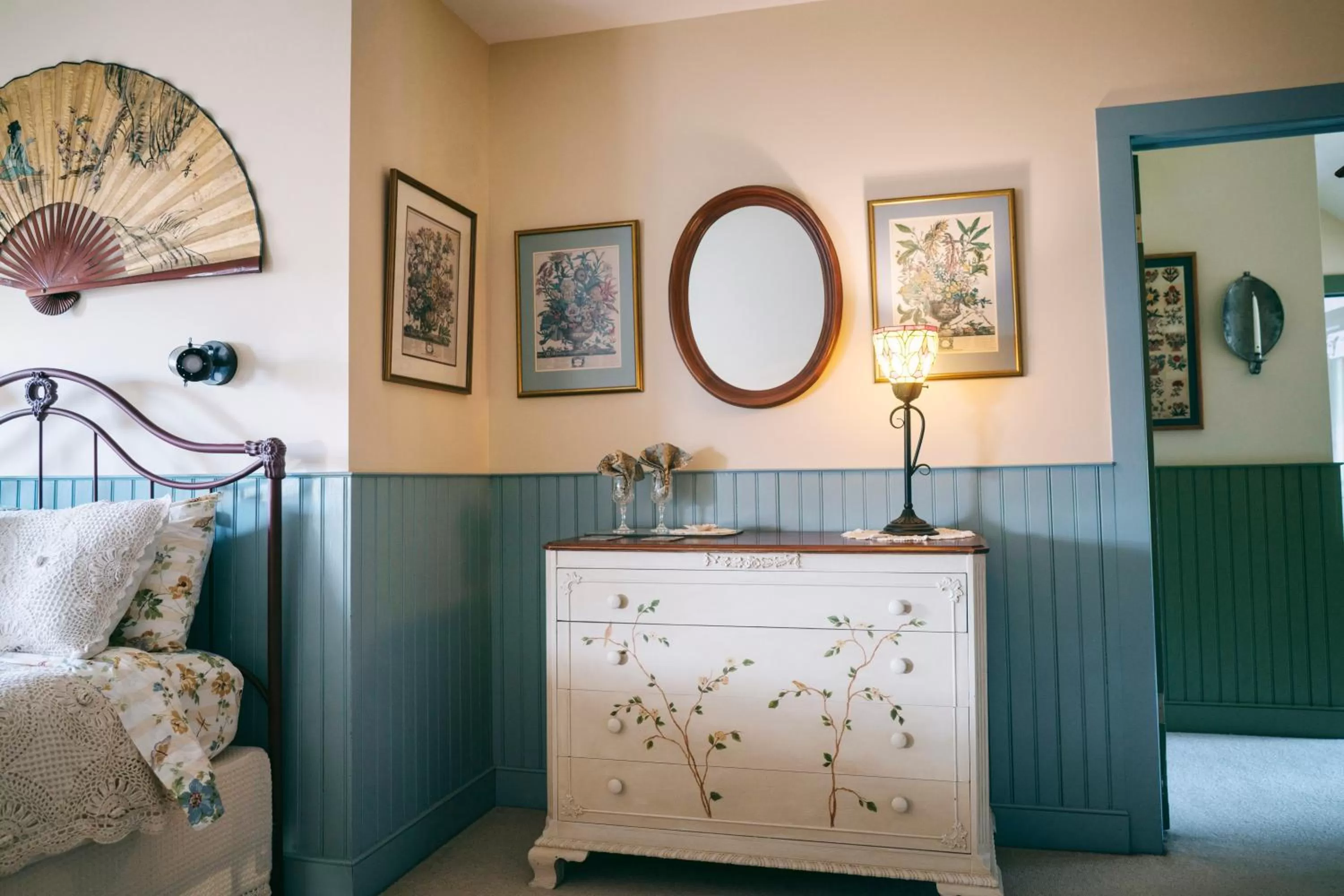 Patio, Bathroom in Hummingbird Inn