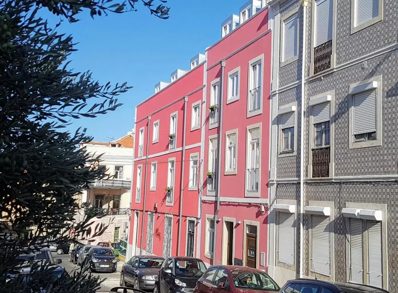 Street view, Property Building in Tings Lisbon