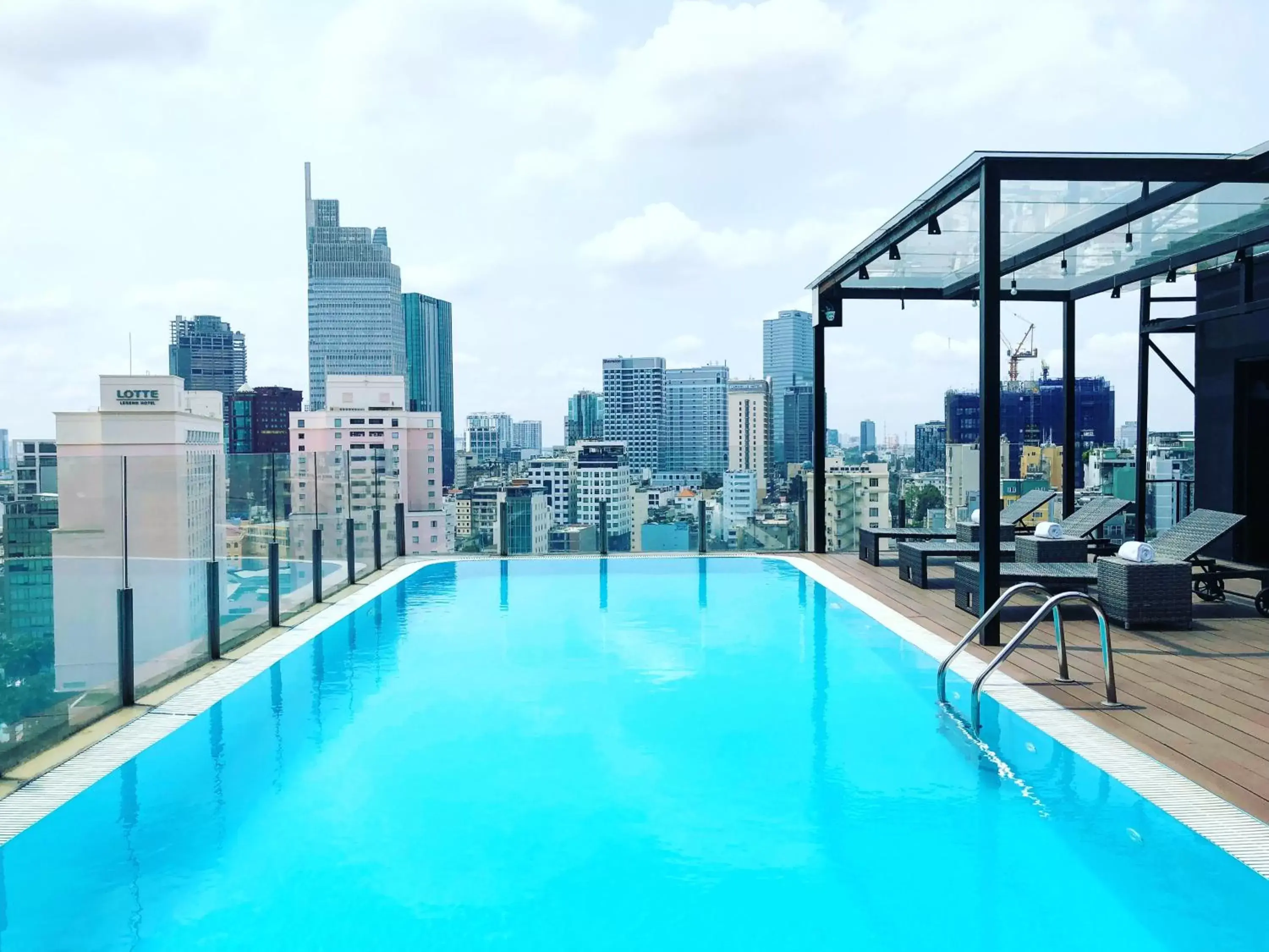 Swimming Pool in Bay Hotel Ho Chi Minh