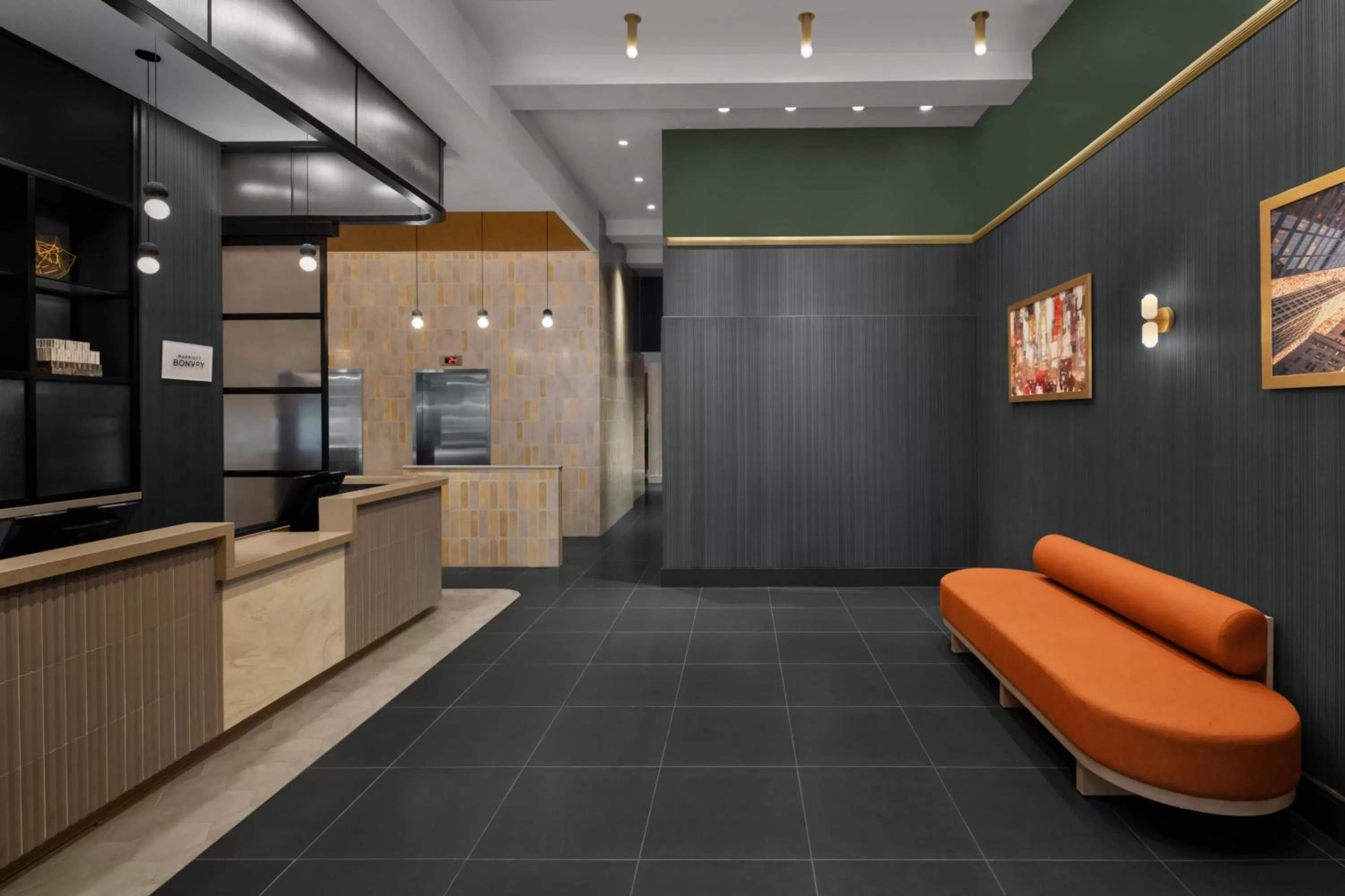 Lobby or reception in Courtyard by Marriott New York World Trade Center Area