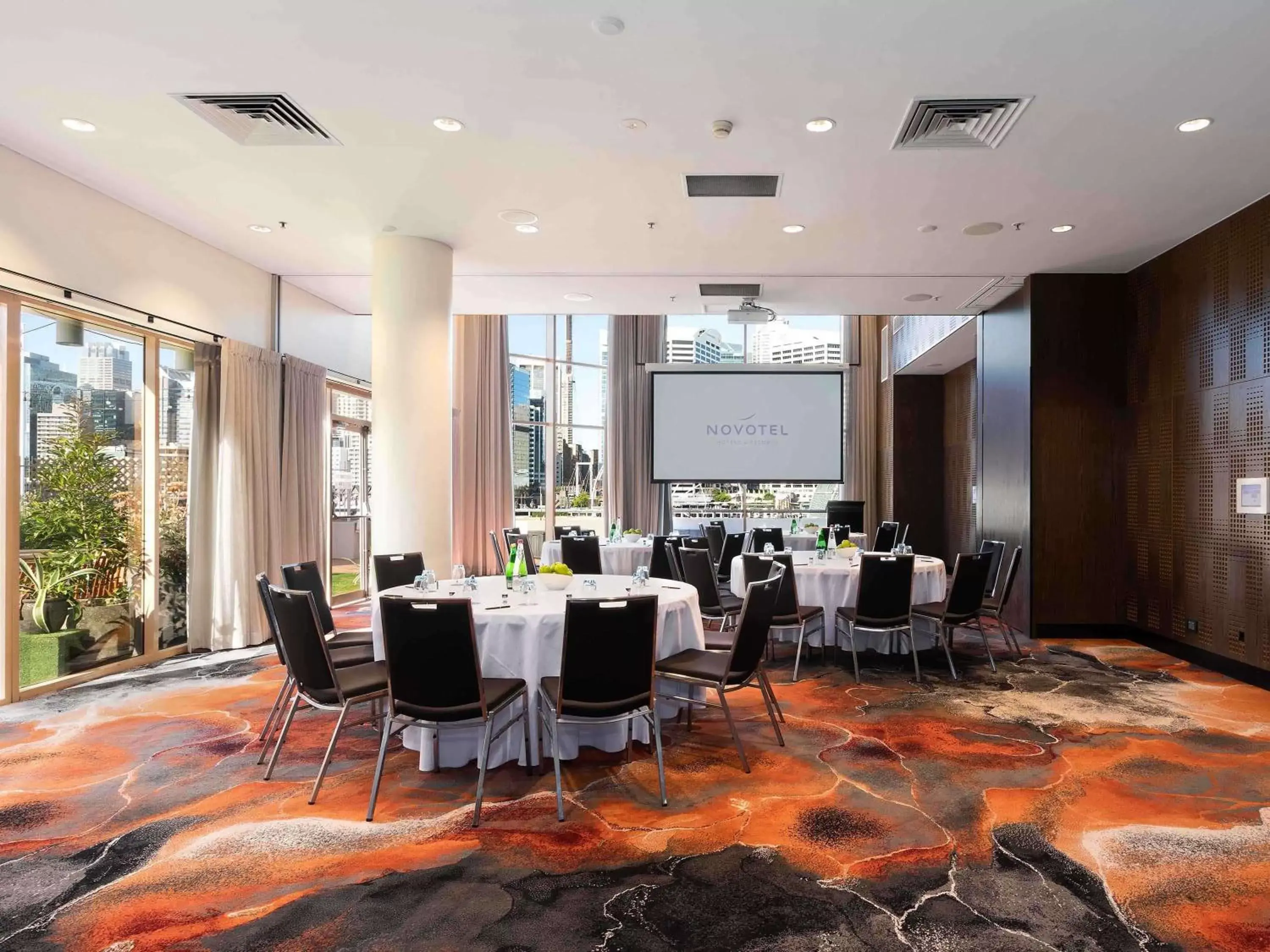 Meeting/conference room in Novotel Sydney Darling Harbour