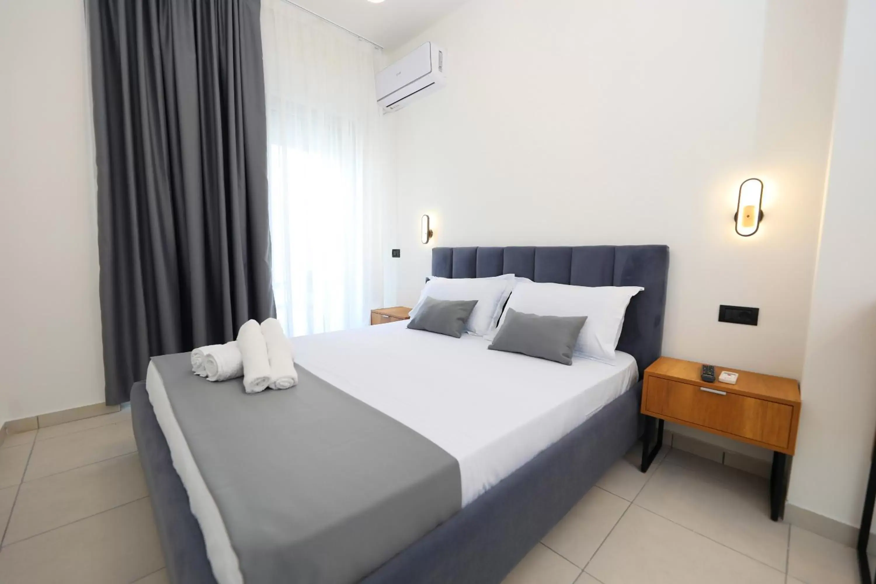 Quadruple Room with Balcony in Maor Hotel Quadruple Room with Balcony in Maor Hotel