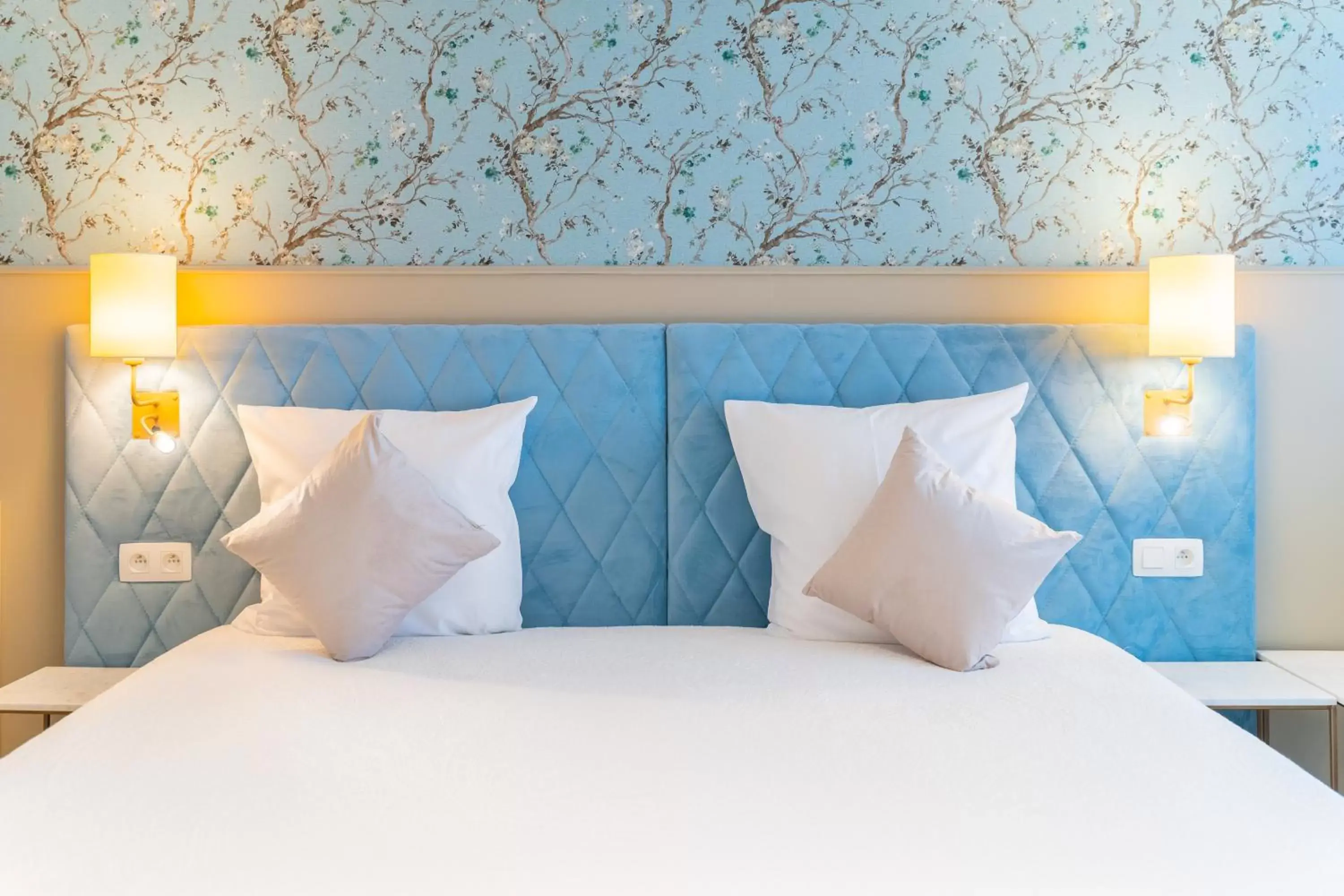 Bed in Grand Hotel Normandy by CW Hotel Collection