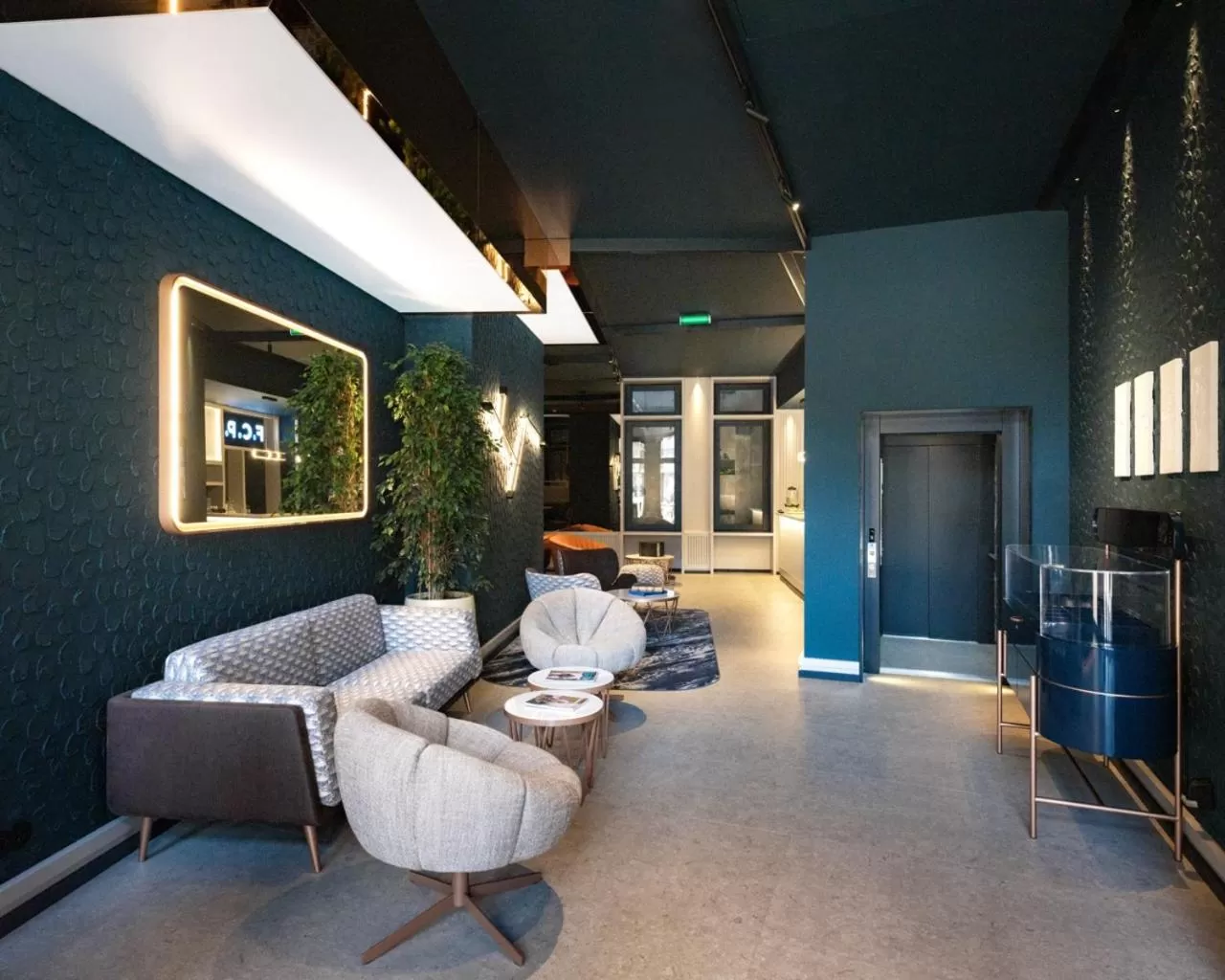 Property building in Axis Porto Club Aliados