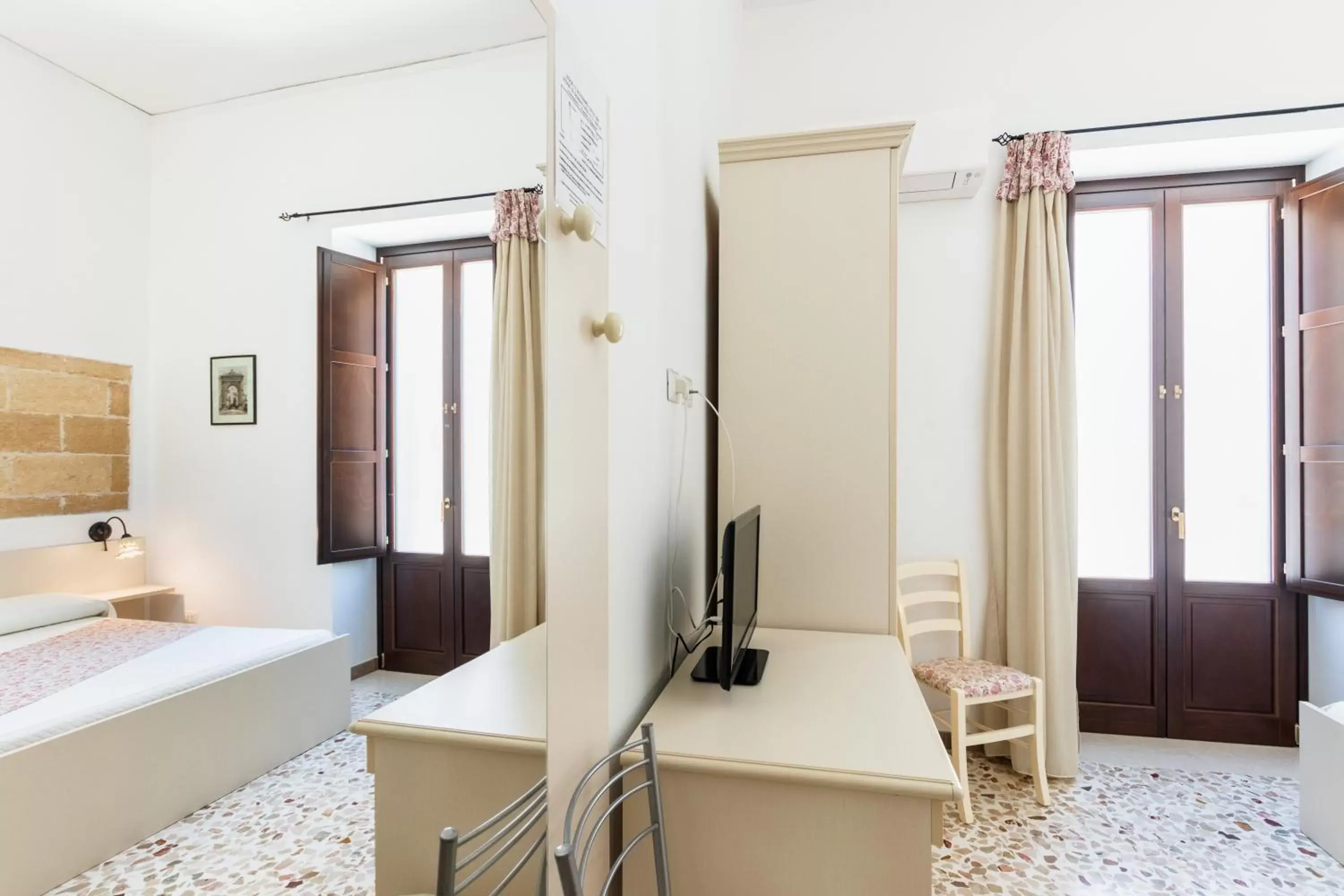 Bedroom, Bathroom in Morfeo Charming Rooms & Relax