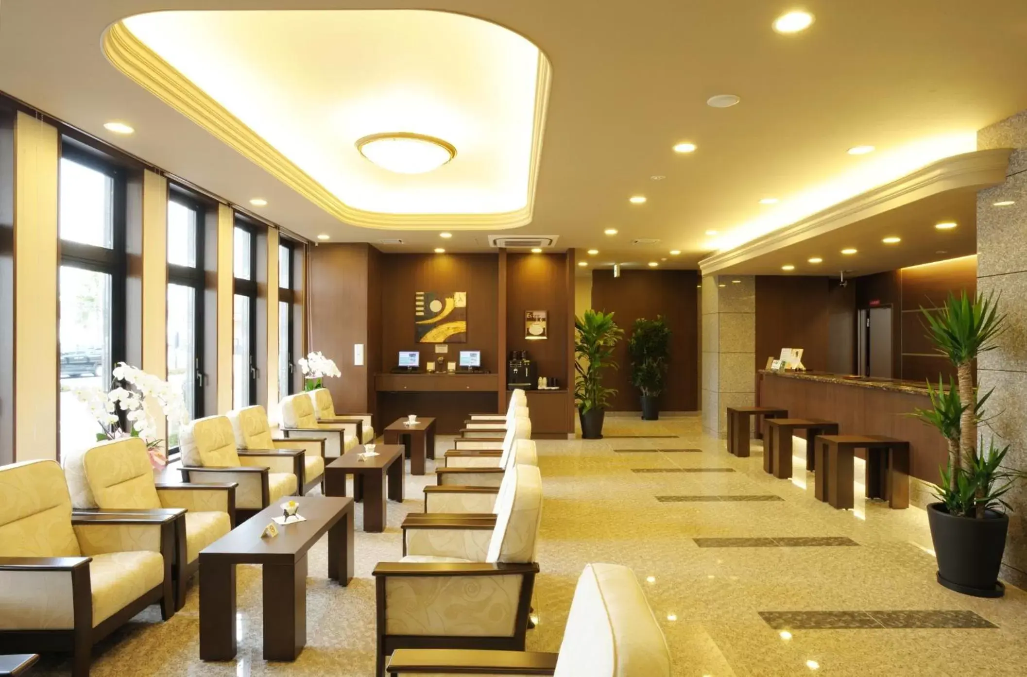 Lobby or reception, Restaurant/Places to Eat in Hotel Route-Inn Sendainagamachi Inter