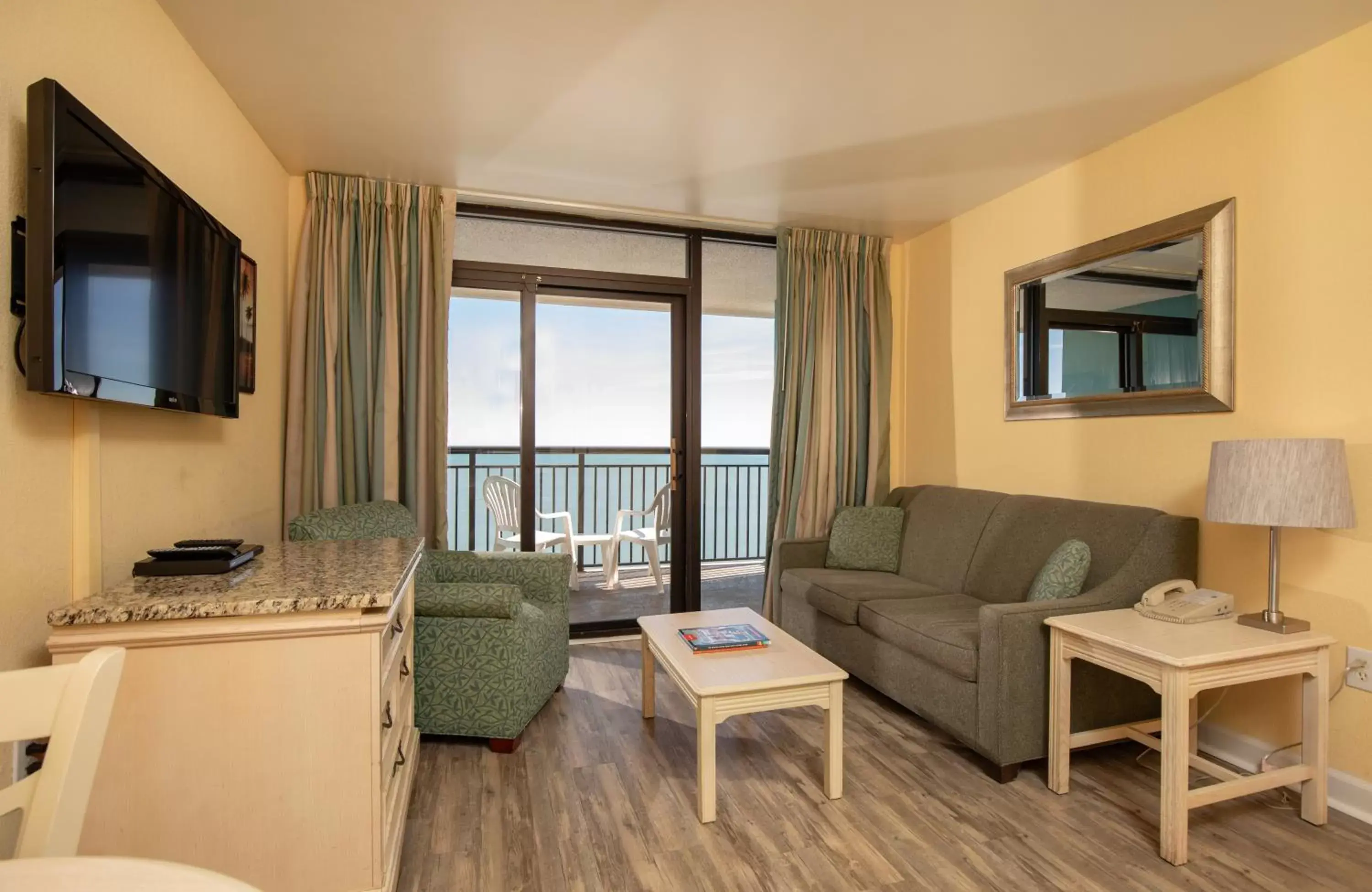 Living room, Seating Area in Grande Shores Ocean Resorts Condominiums