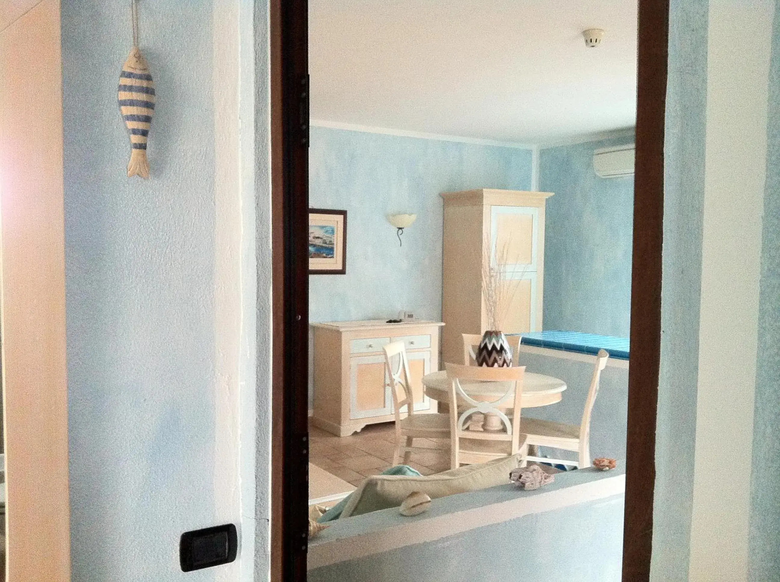 Living room, Bathroom in Hotel Villa Del Parco