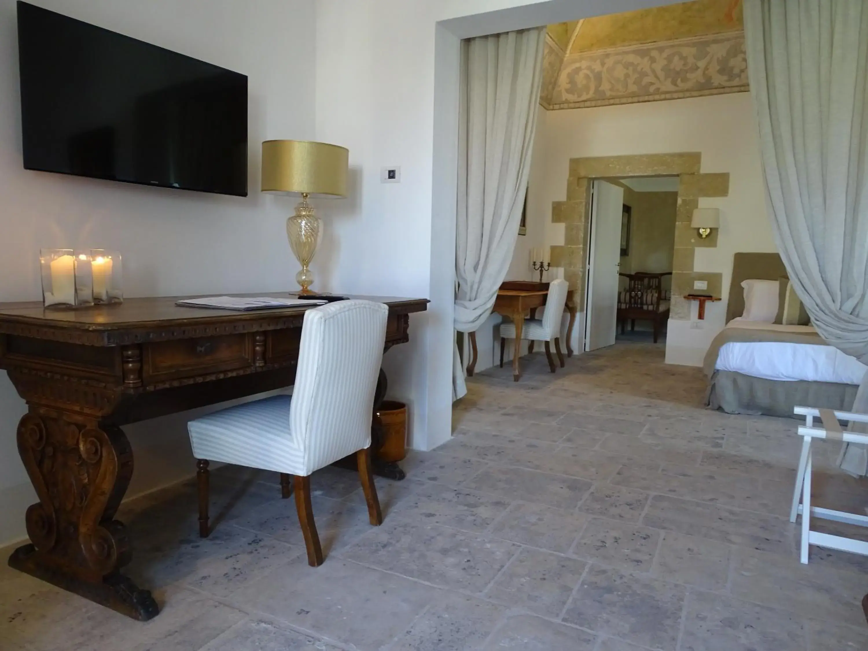 TV and multimedia, TV/Entertainment Center in Palazzo Ducale Venturi - Luxury Hotel & Wellness