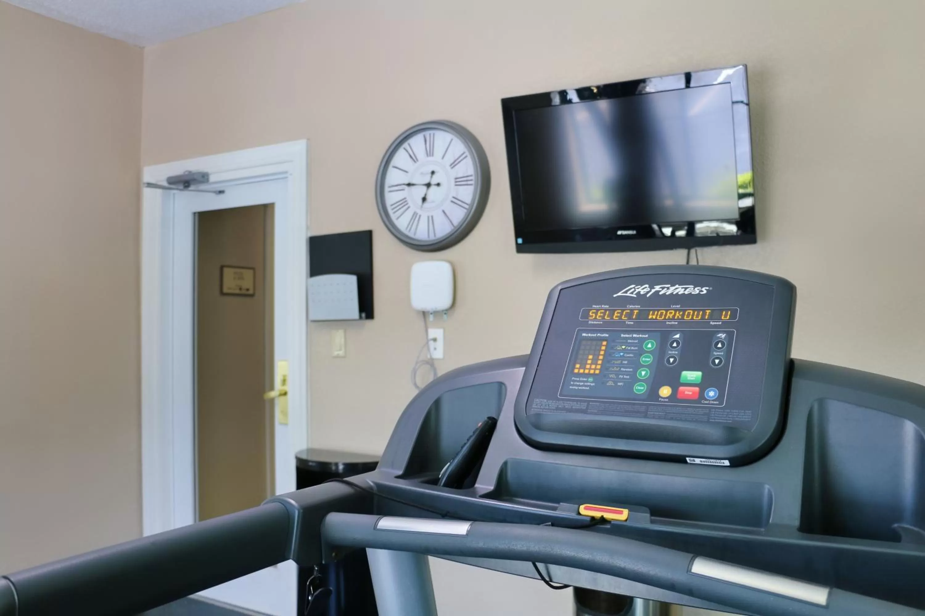 Fitness centre/facilities in Country Inn & Suites by Radisson, Savannah Gateway, GA