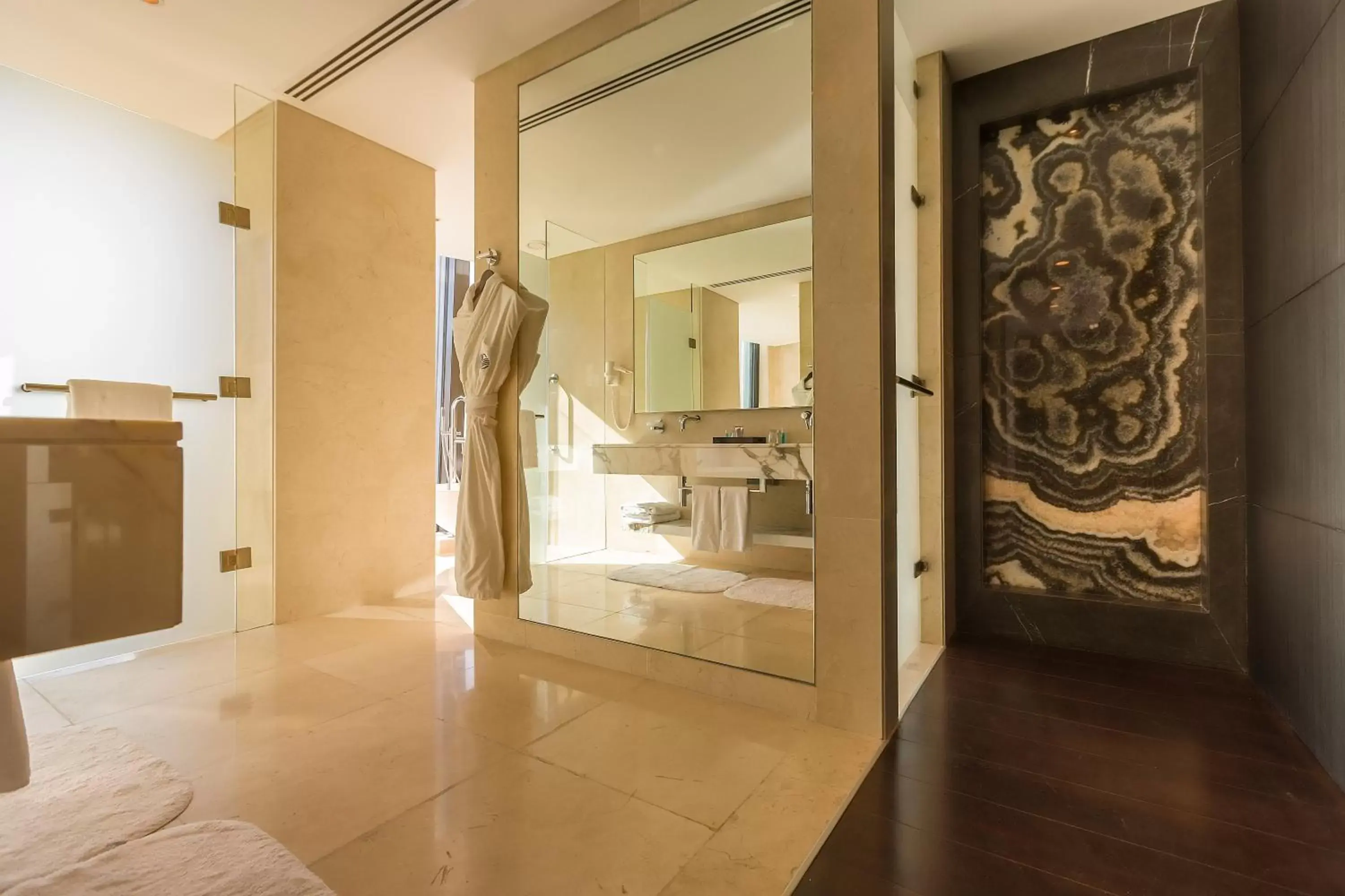 Bathroom, Bed in Amman Rotana Bathroom, Bed in Amman Rotana