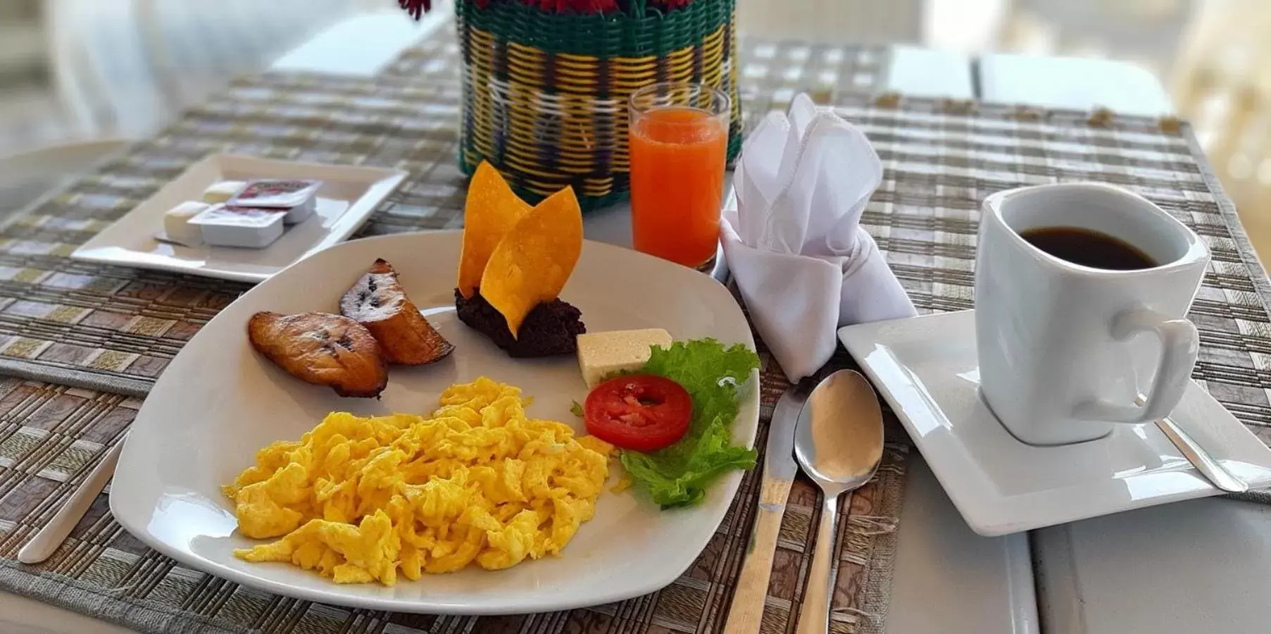 Breakfast in Hotel Casona del Lago