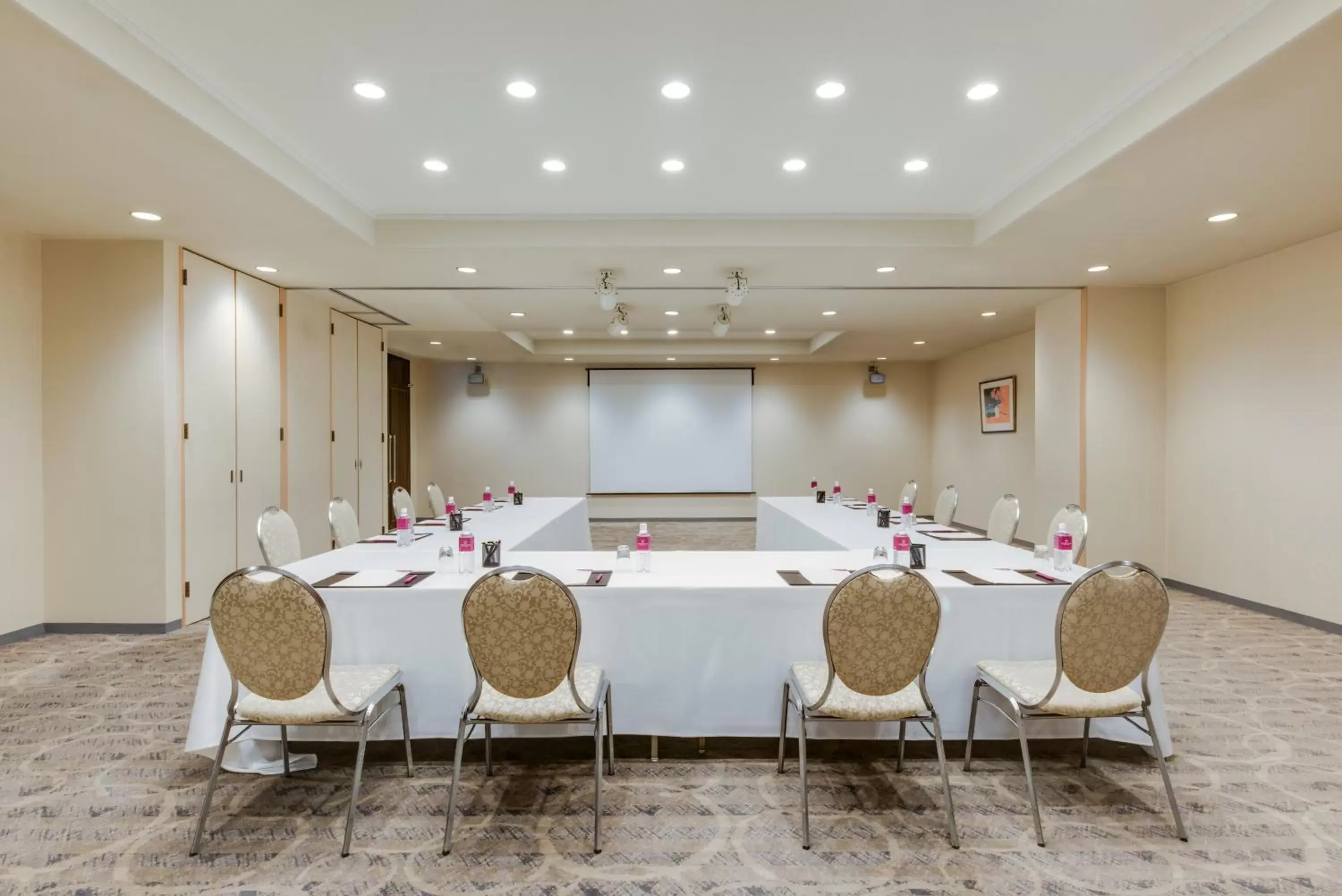 Meeting/conference room in ANA Crowne Plaza Fukuoka, an IHG Hotel