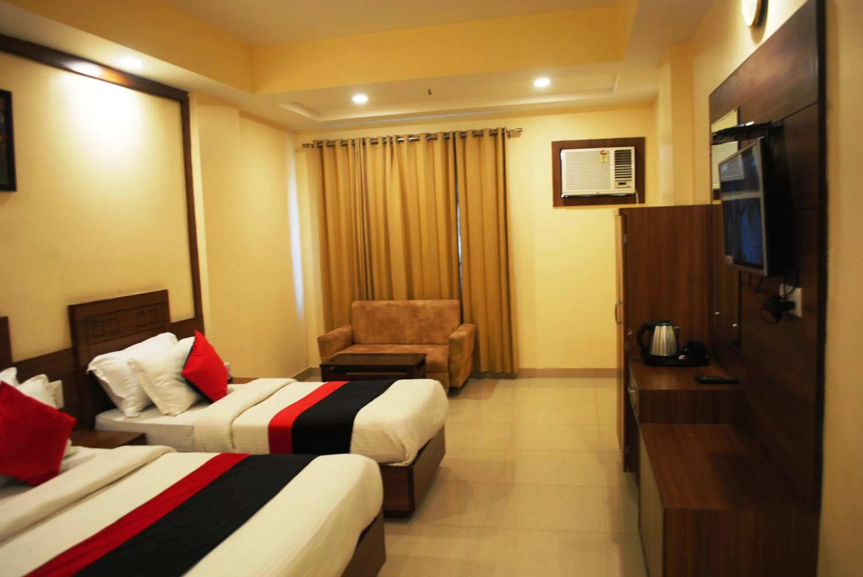 Bedroom, Bed in Hotel The Vaishno Devi Hills