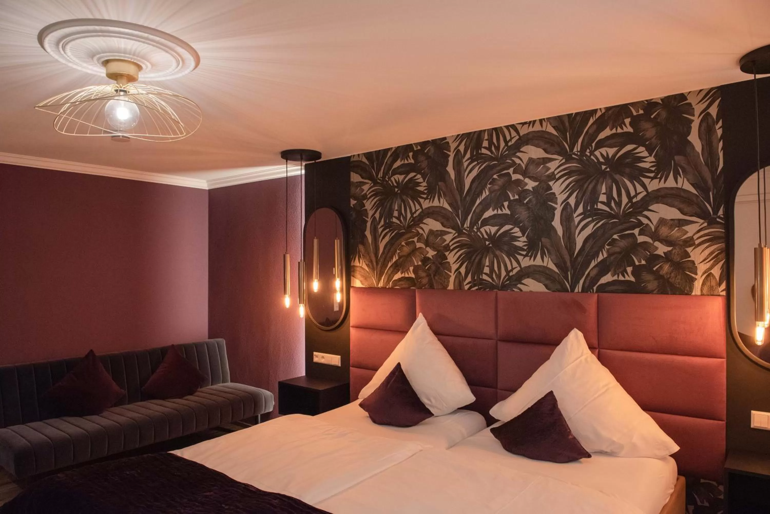 Photo of the whole room, Bed in Boutique - Hotel Zum Schloss