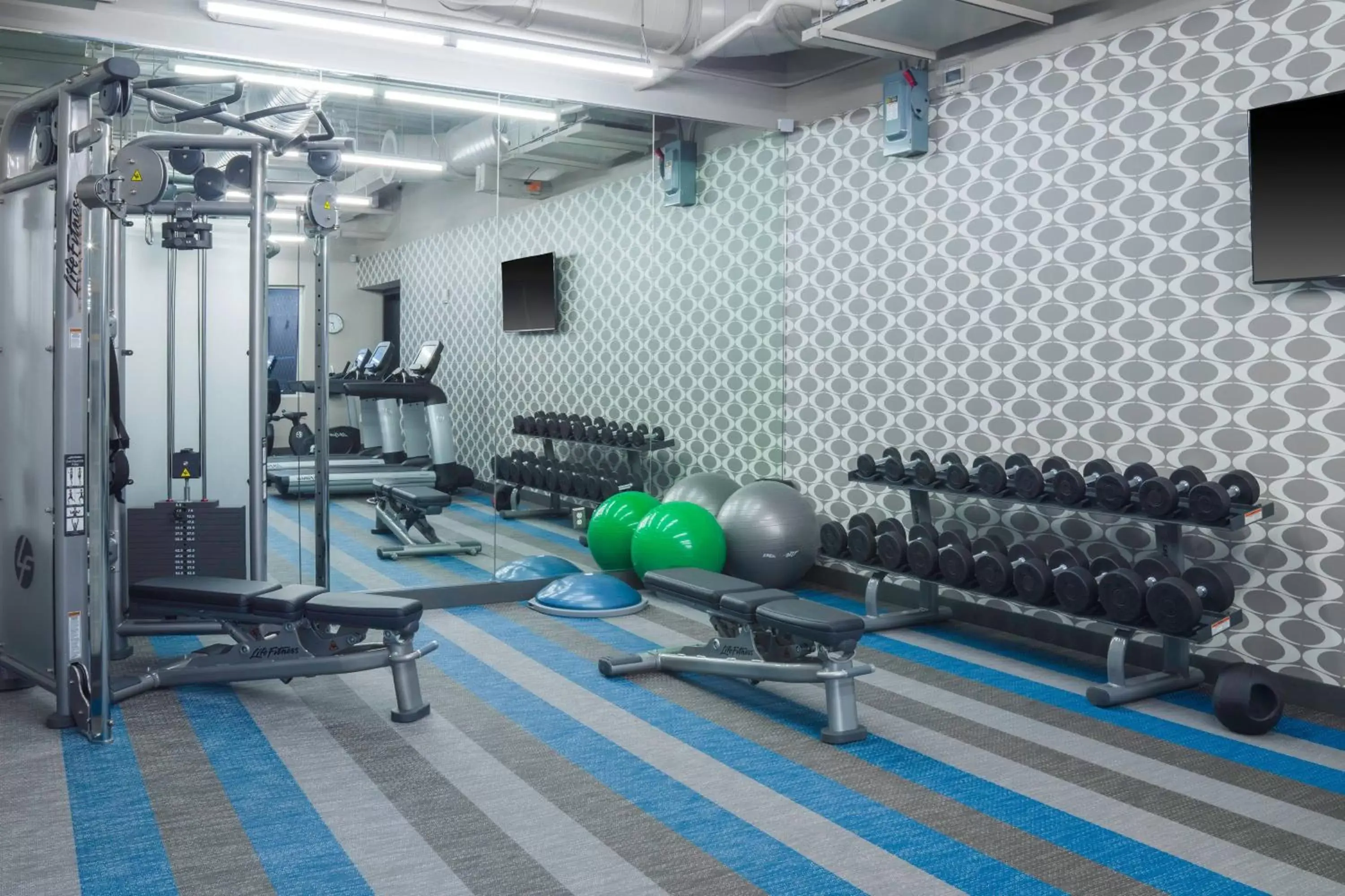 Fitness centre/facilities, Fitness Center/Facilities in Aloft Gainesville University Area