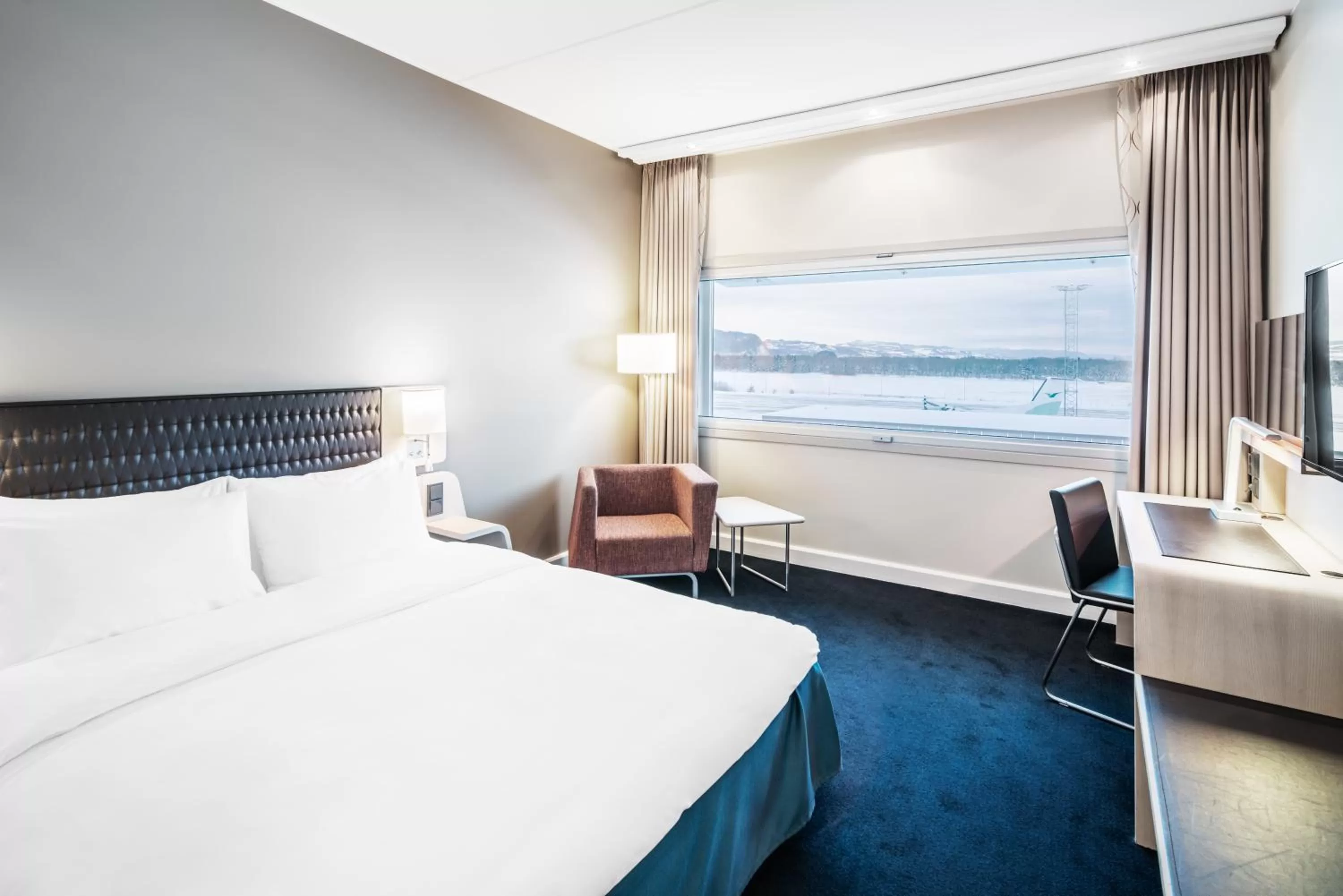 Photo of the whole room, Bed in Radisson Blu Hotel, Trondheim Airport