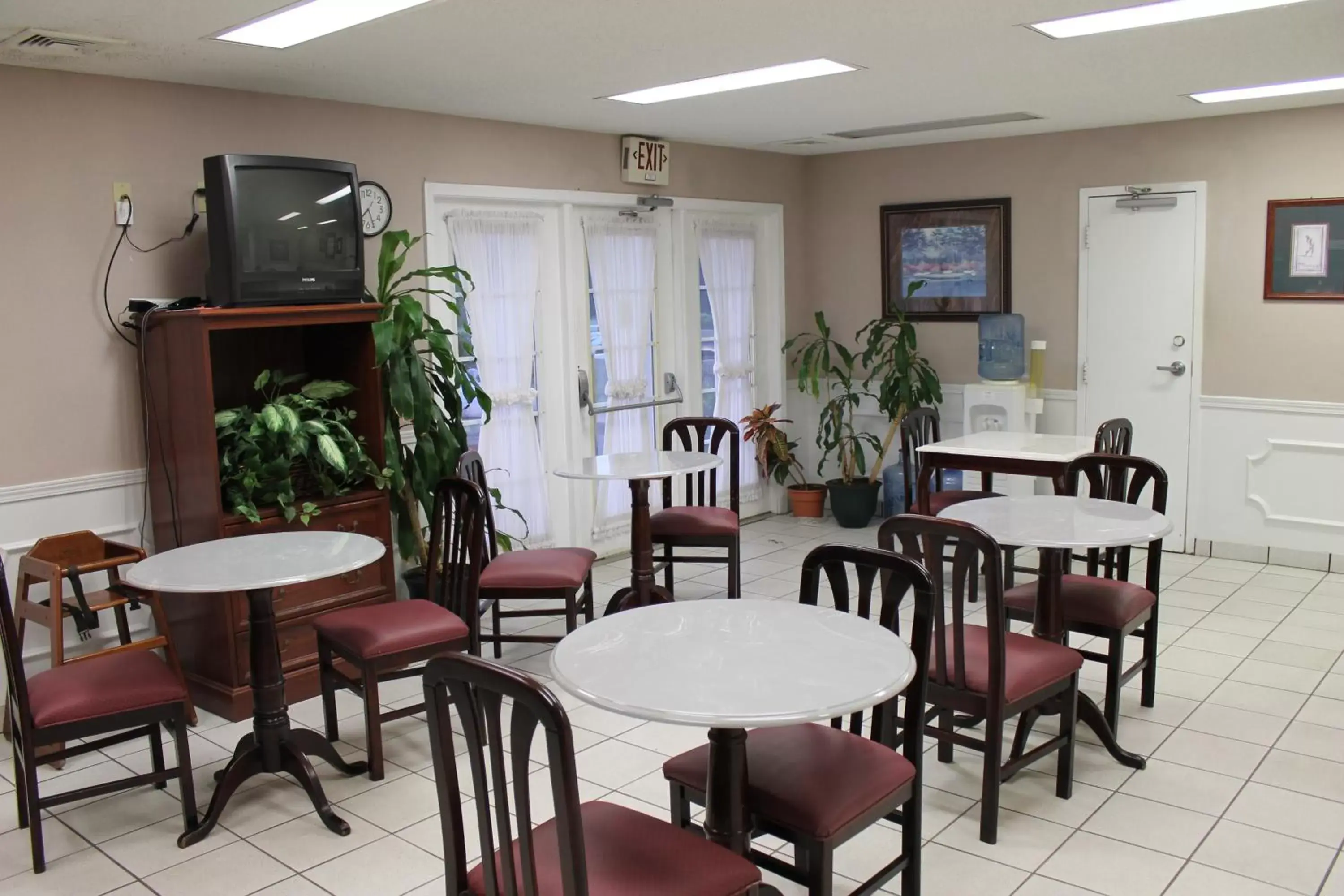 Restaurant/Places to Eat in American Motel - Lenoir
