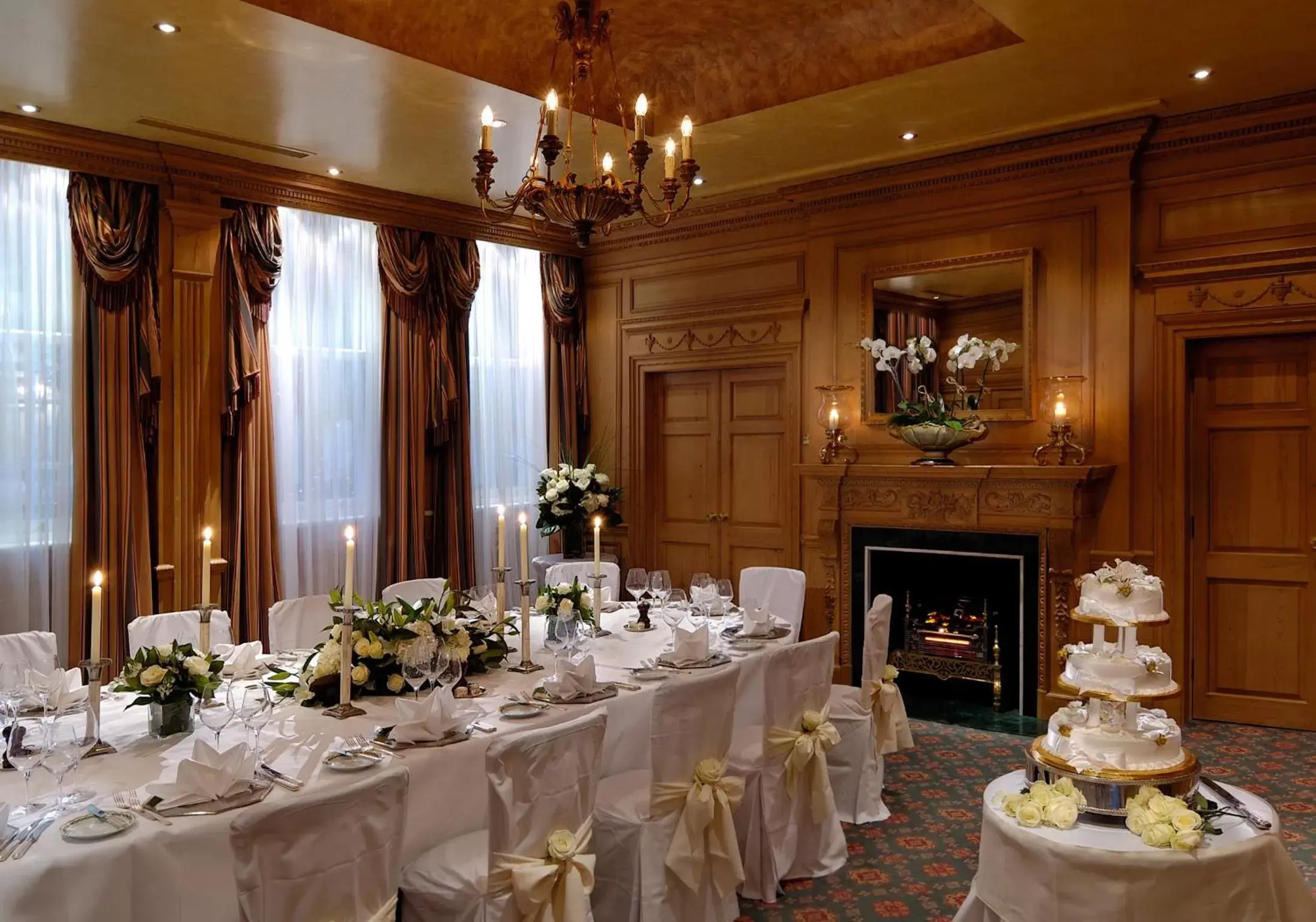 Restaurant/places to eat, Banquet Facilities in Milestone Hotel Kensington