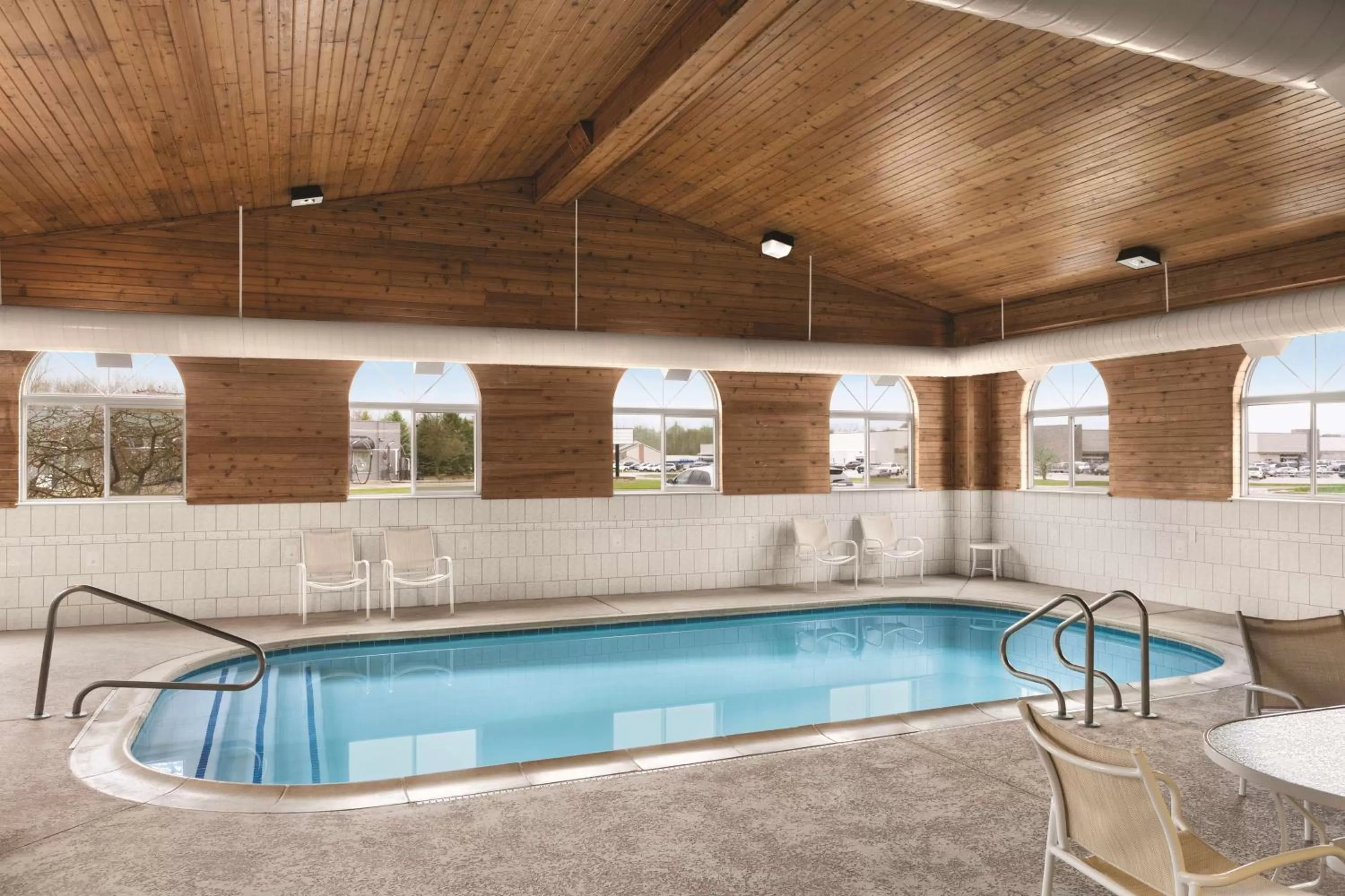 Pool view, Swimming Pool in Country Inn & Suites by Radisson, Auburn, IN