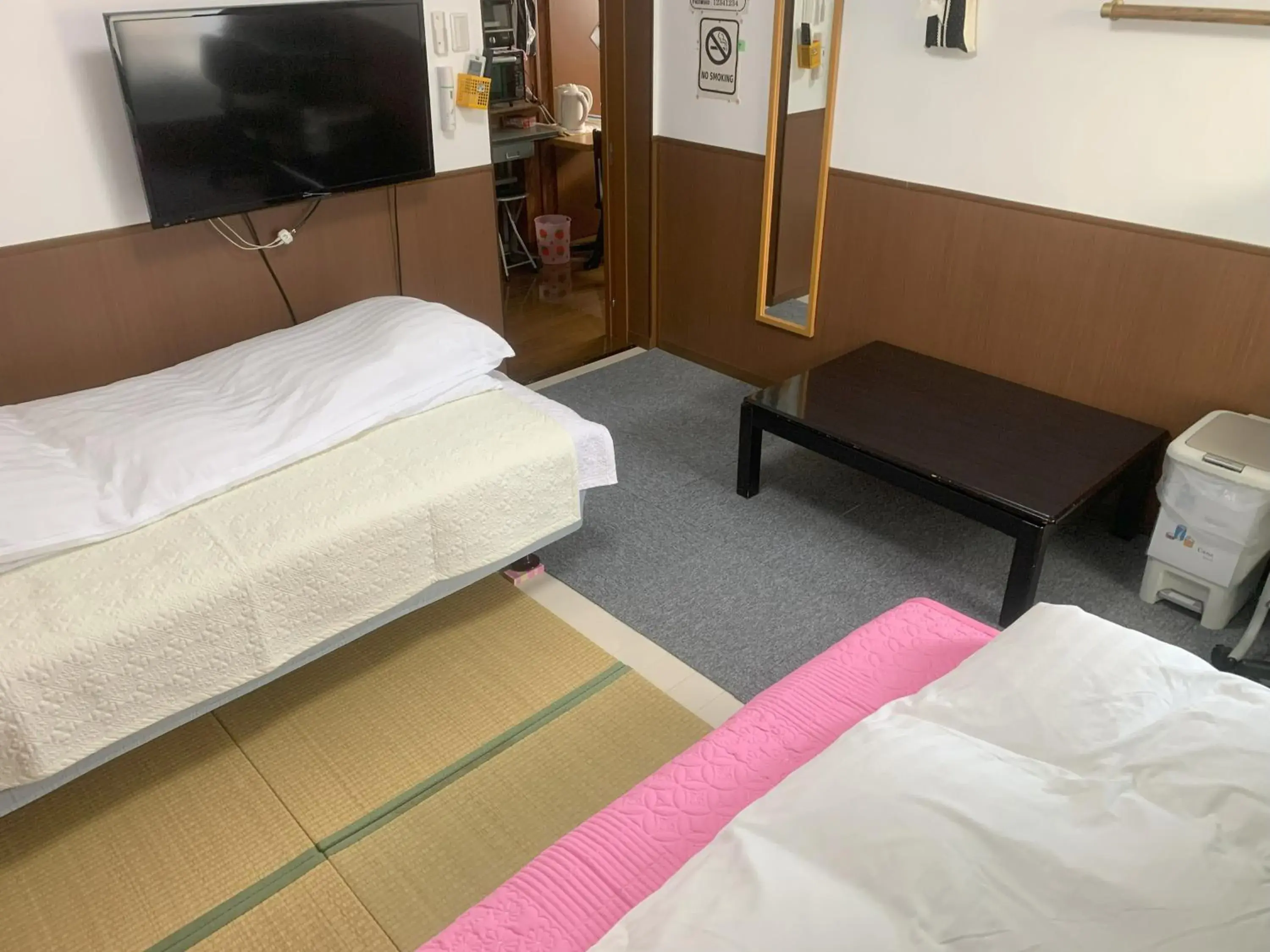 Bed in Oyama Guest House Kyoto