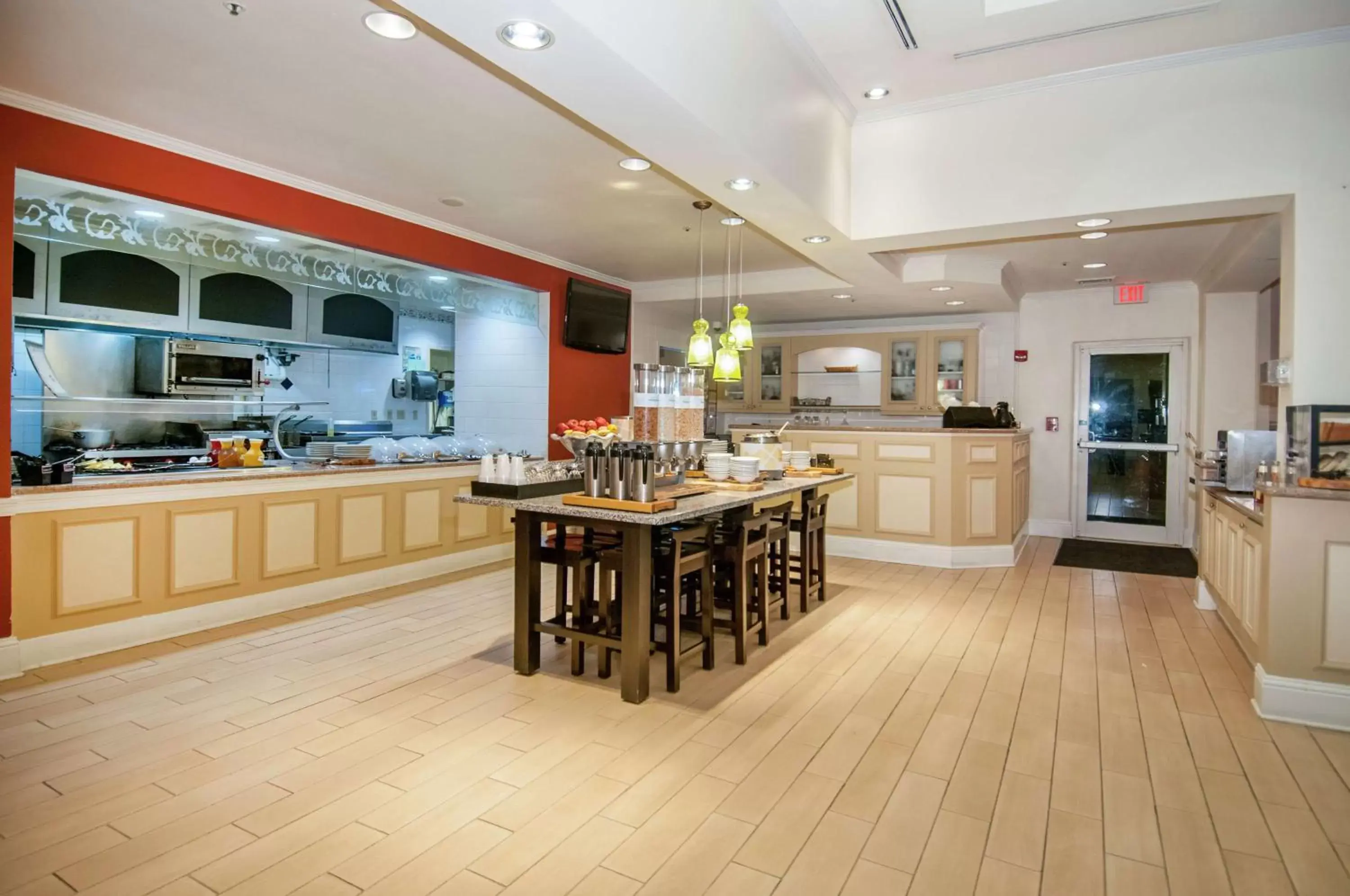 Dining area, Restaurant/Places to Eat in Hilton Garden Inn New Orleans Airport