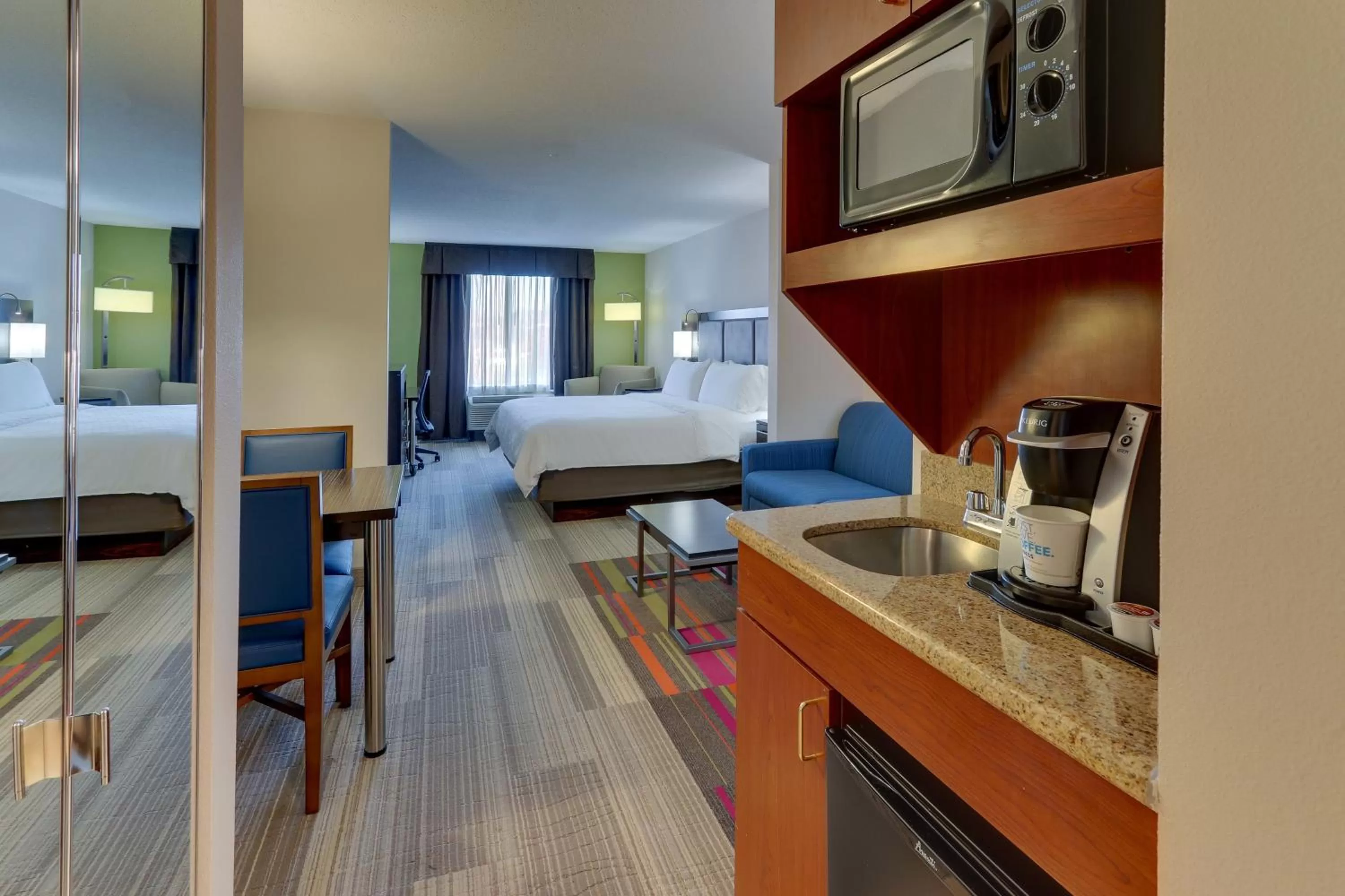 Bedroom, Bed in Holiday Inn Express Hotel & Suites Dayton-Centerville by IHG