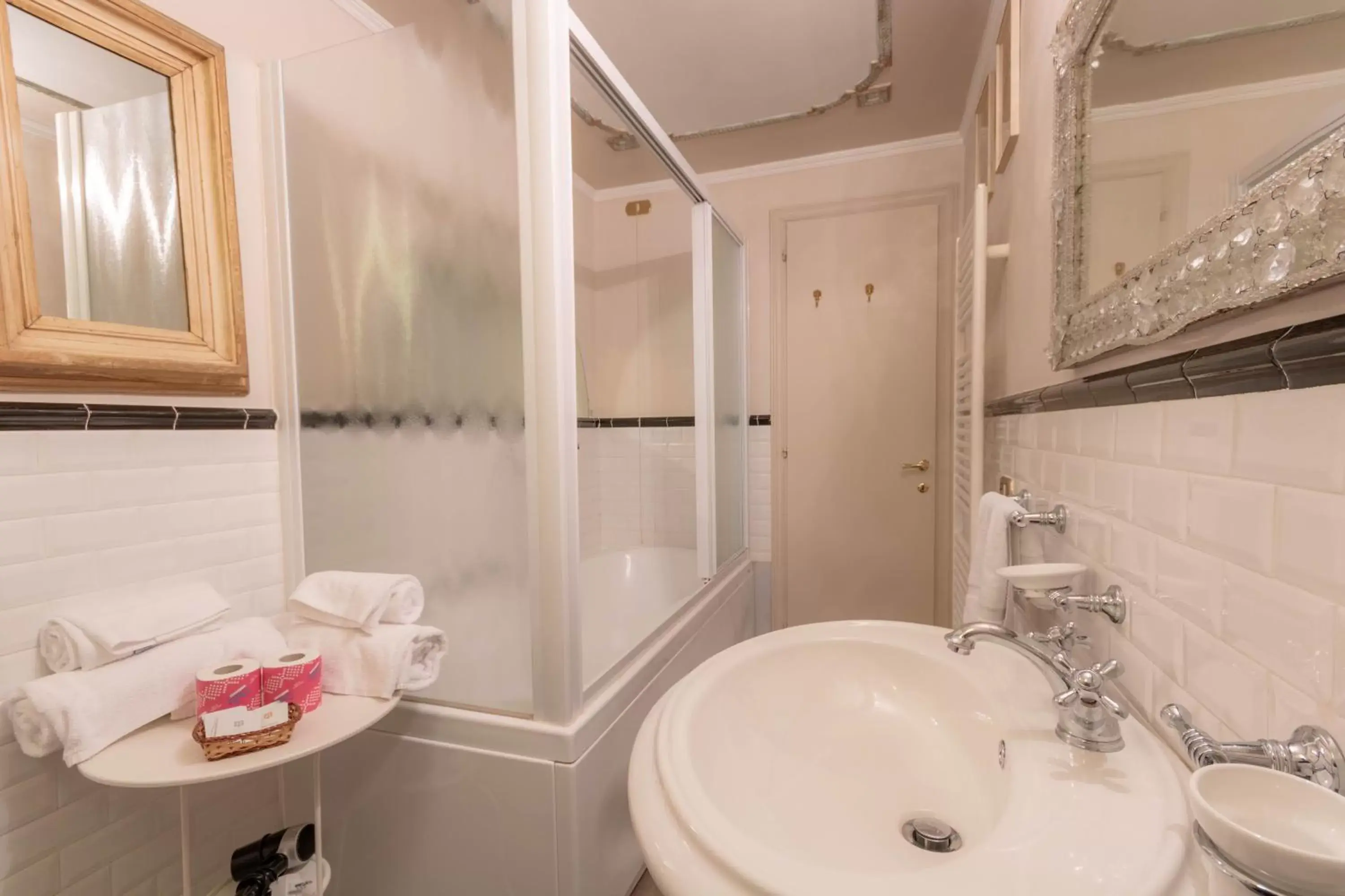 Shower, Bathroom in Relais & Maison Grand Tour