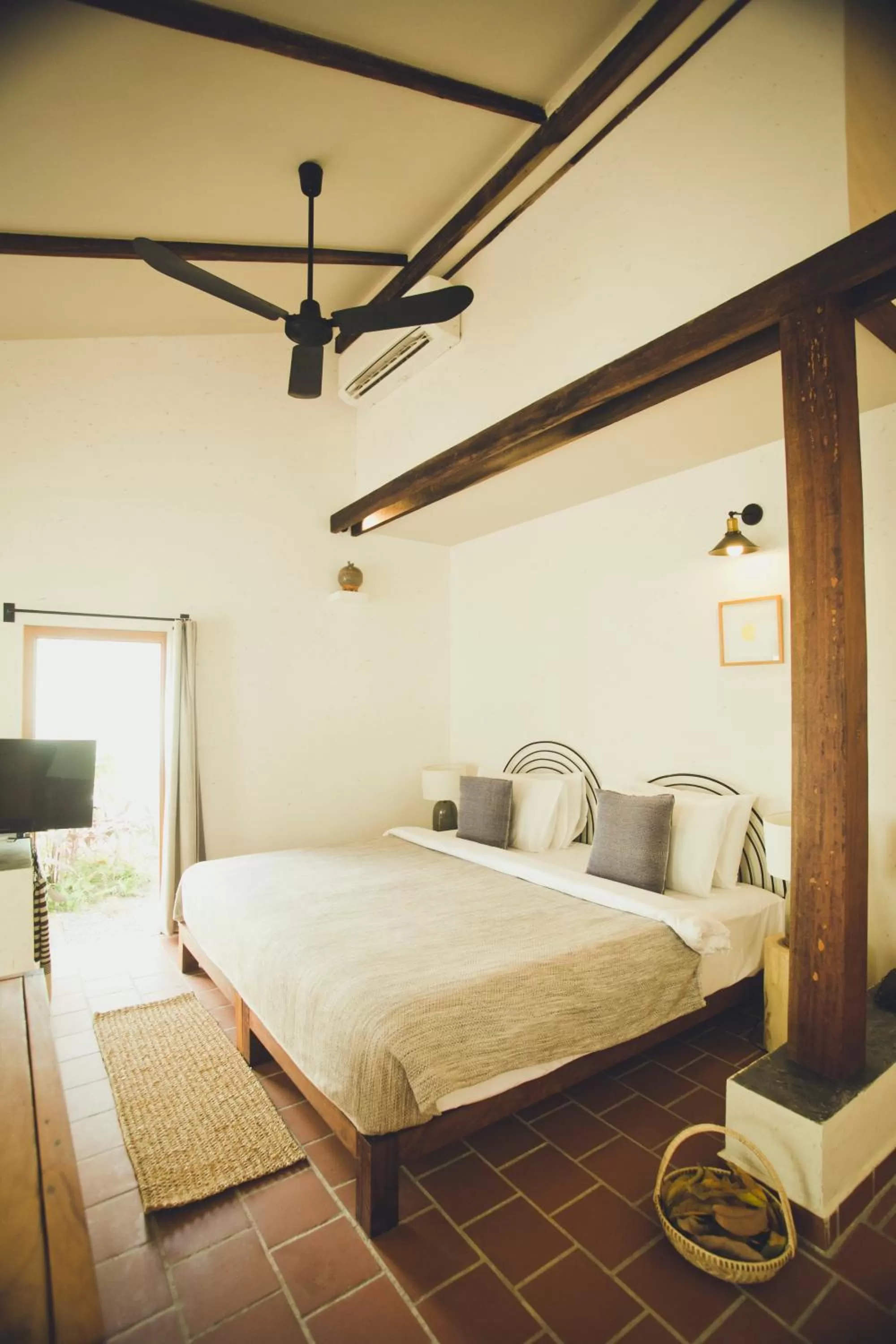 Bedroom, Bed in iRoHa Garden Hotel & Resort