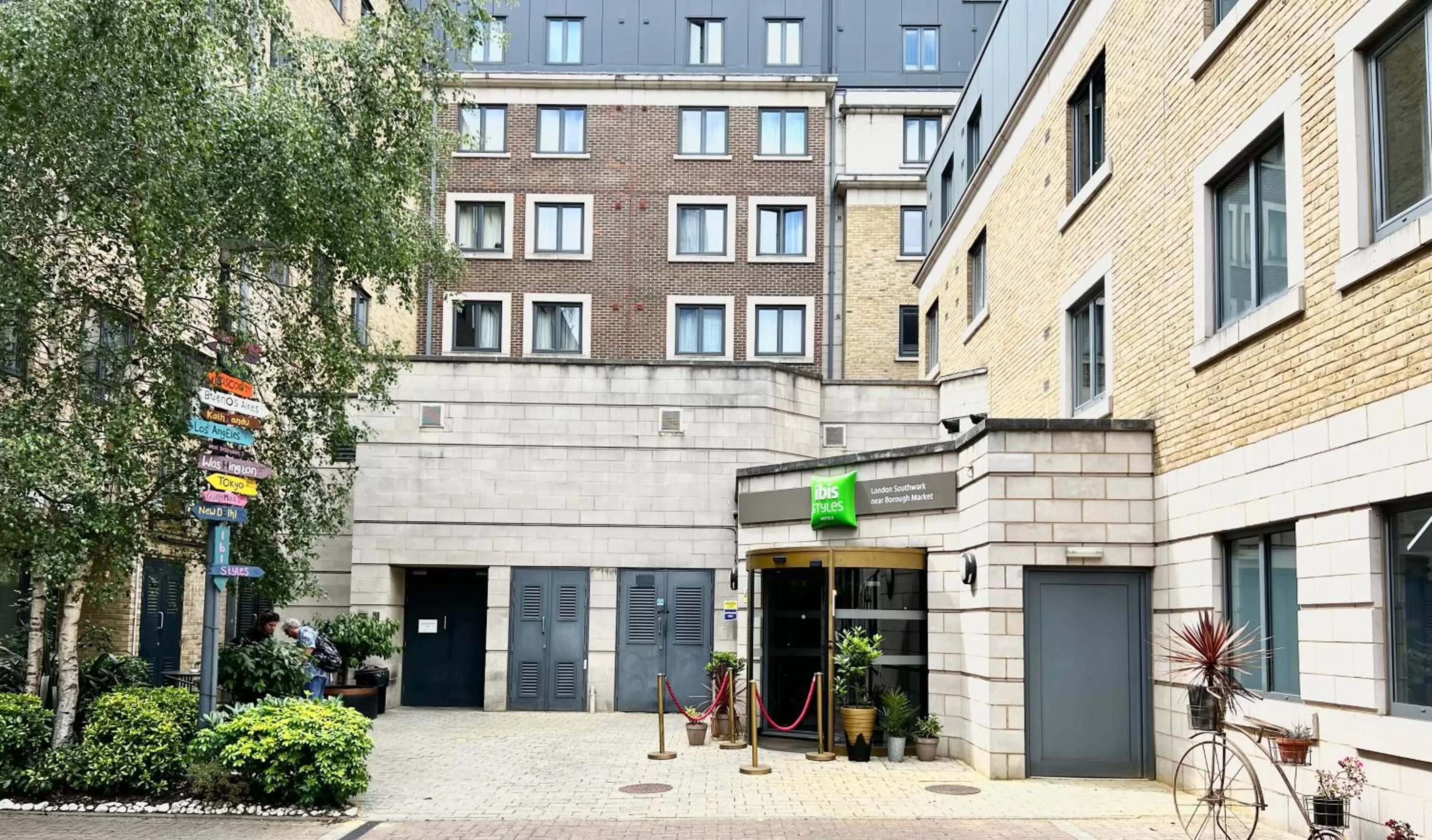 Property building in ibis Styles London Southwark - near Borough Market