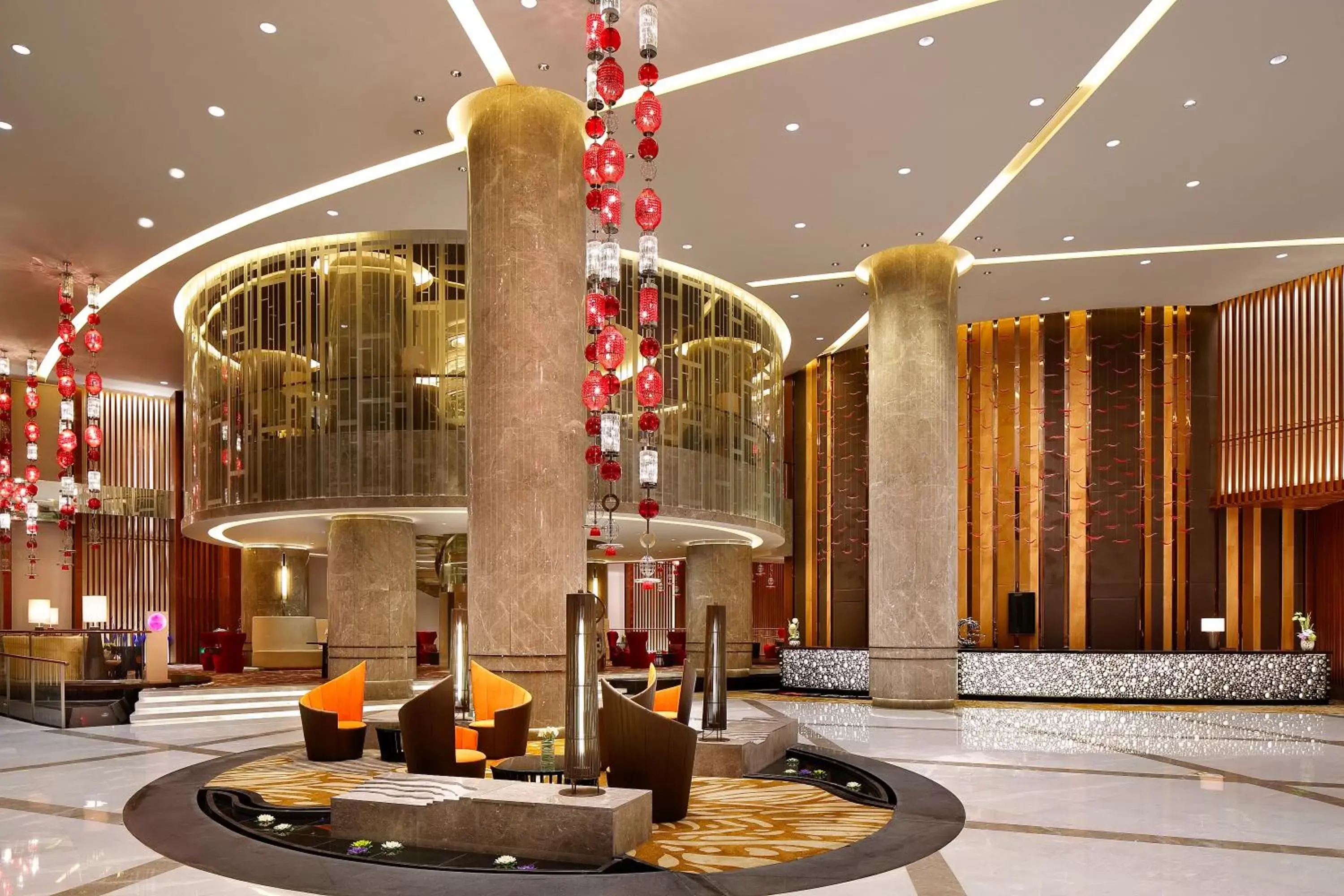 Property building in Crowne Plaza Yangzhou, an IHG Hotel