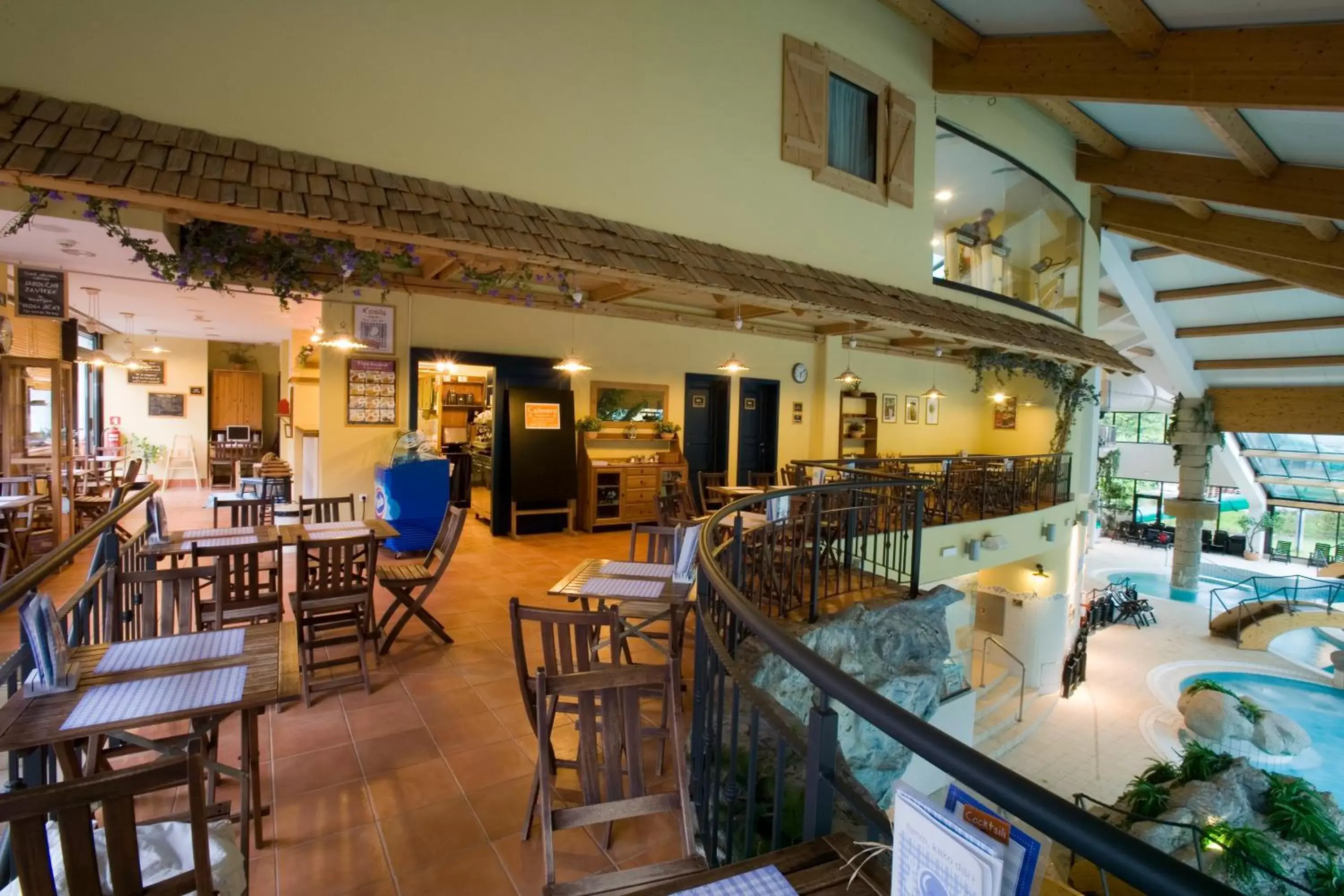 Lounge or bar, Restaurant/Places to Eat in Bohinj Eco Hotel