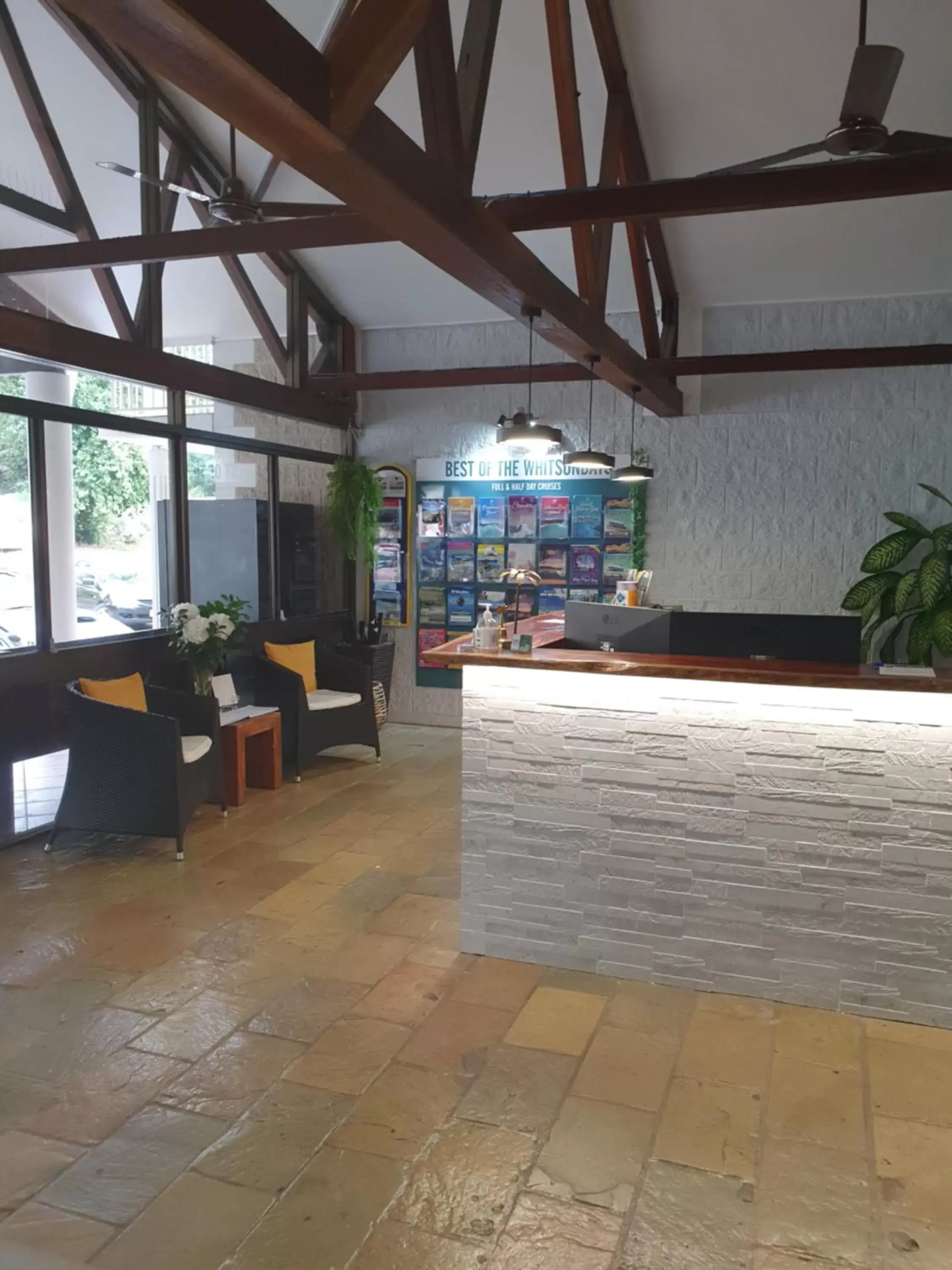 Lobby or reception, Restaurant/Places to Eat in Colonial Palms Motor Inn