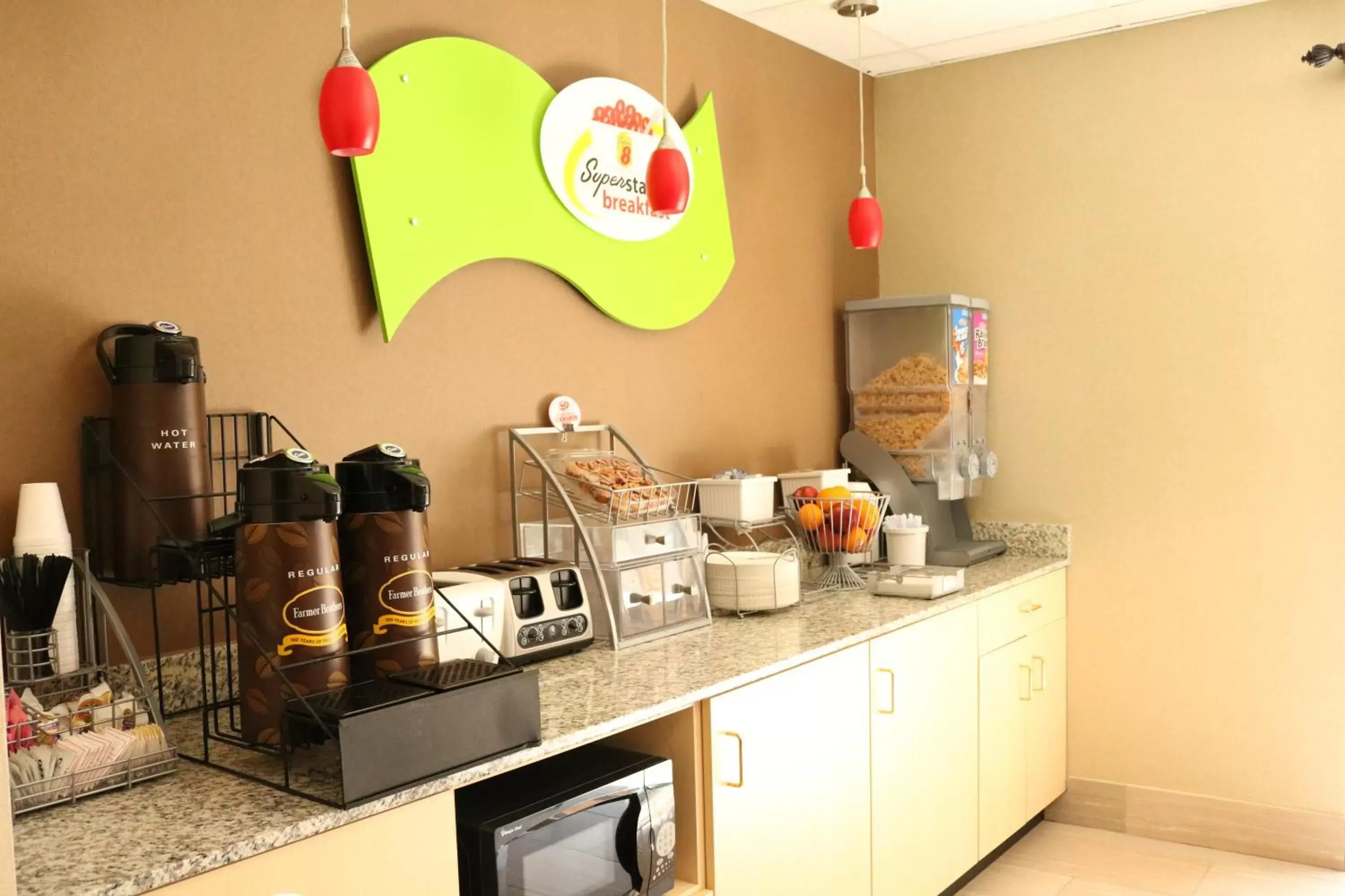 Food in Super 8 by Wyndham Plattsburgh Food in Super 8 by Wyndham Plattsburgh