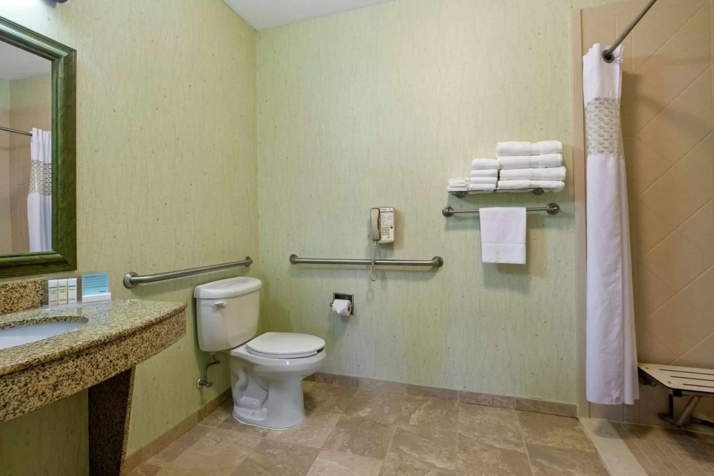 Bathroom in Hampton Inn & Suites Rockland