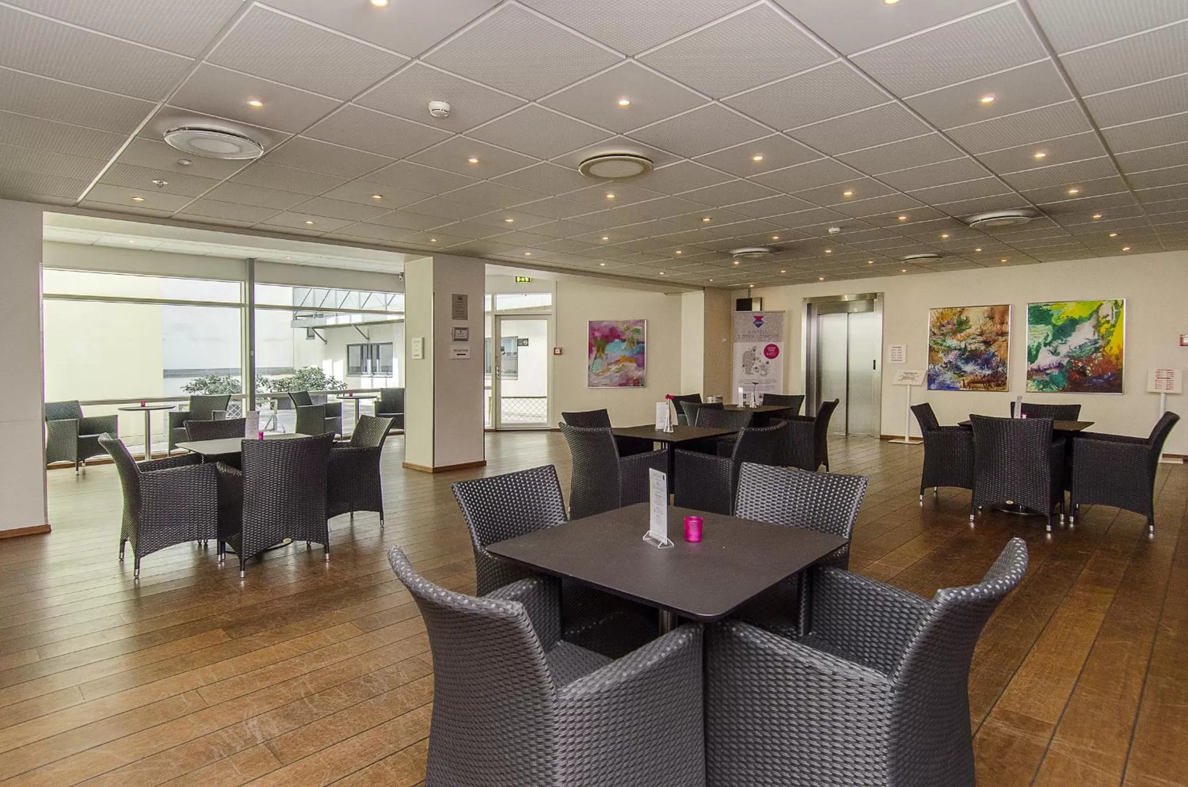 Lounge or bar in Cabinn Aarhus