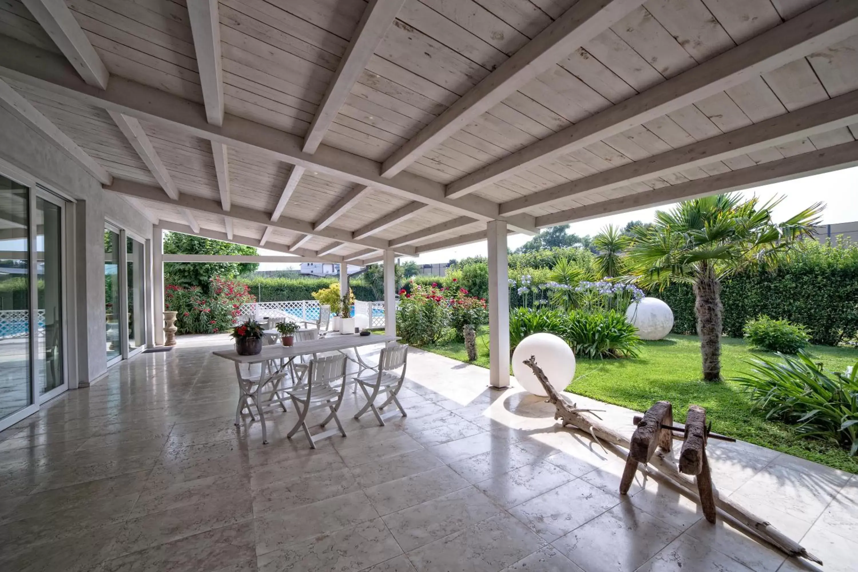 Garden view in Hotel Country House La Radice