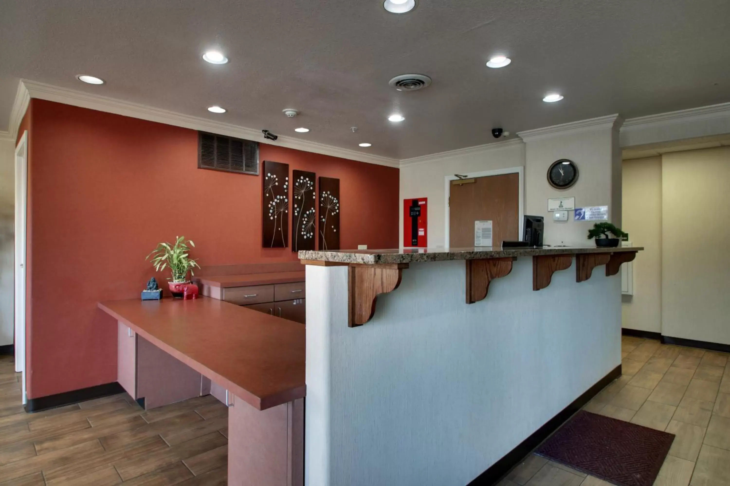 Lobby/Reception in All Towne Suites