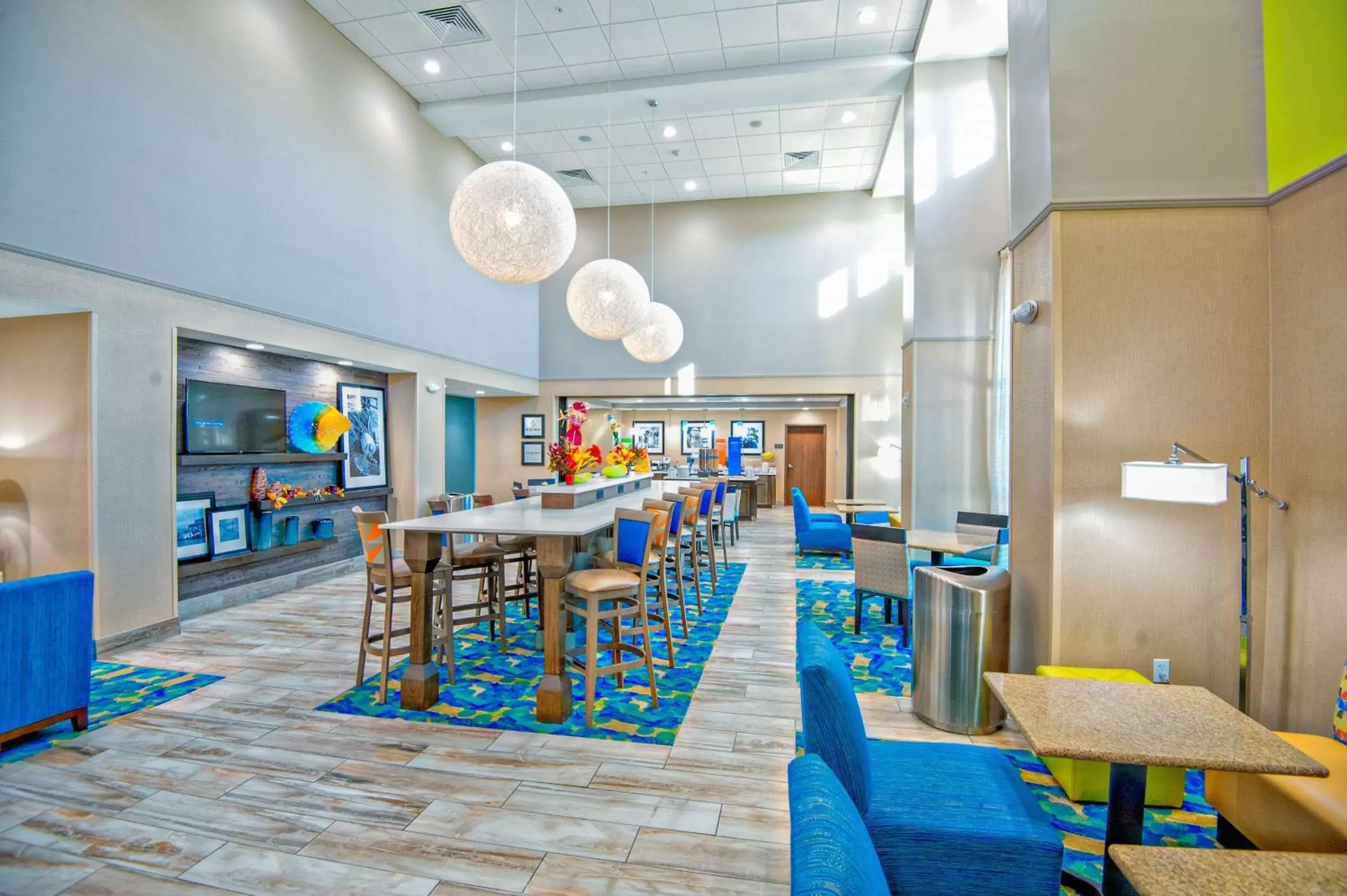 Lobby or reception, Restaurant/Places to Eat in Hampton Inn & Suites Mary Esther-Fort Walton Beach, Fl