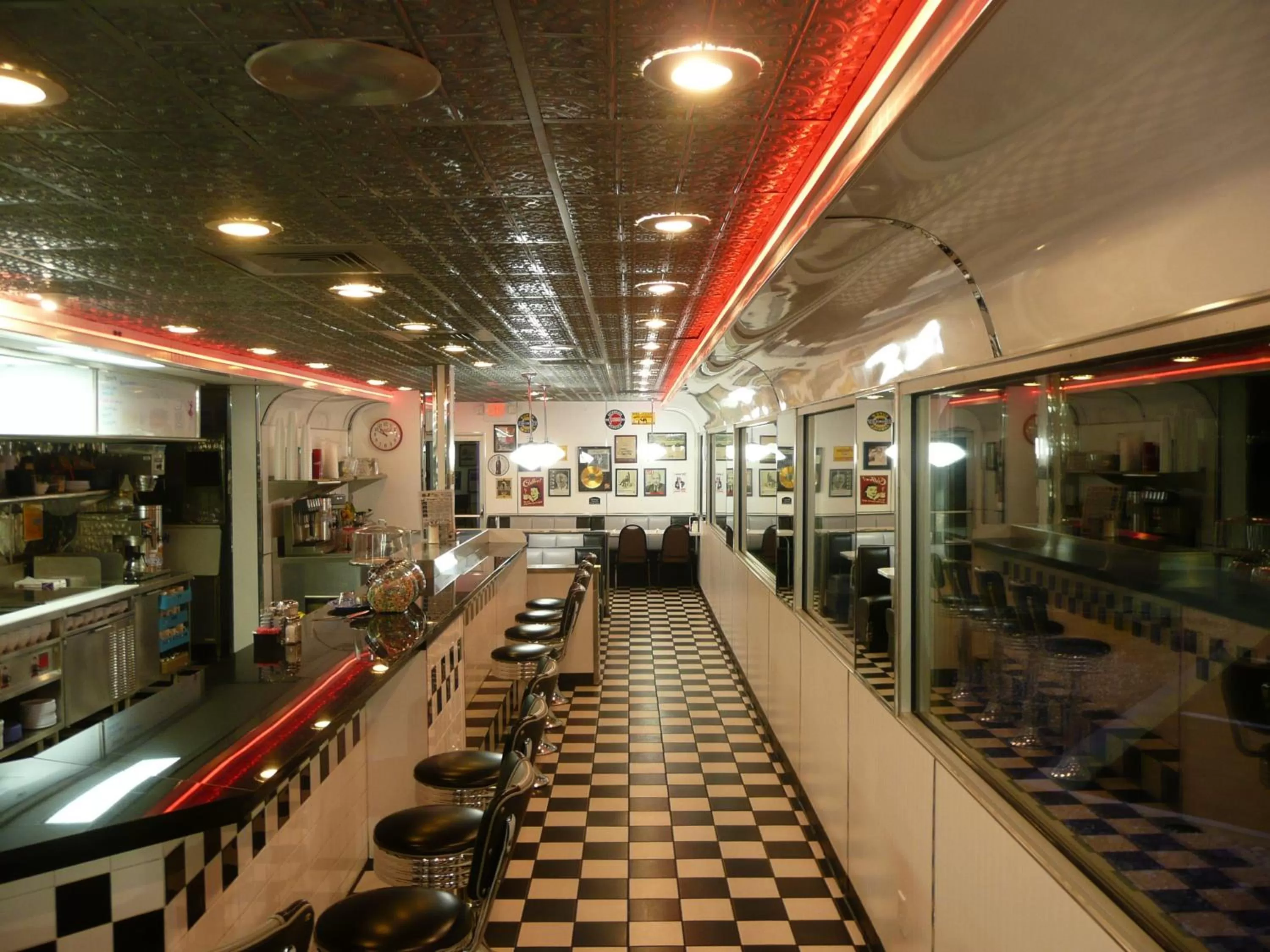 Restaurant/places to eat in Travelodge by Wyndham Low Moor Near Covington