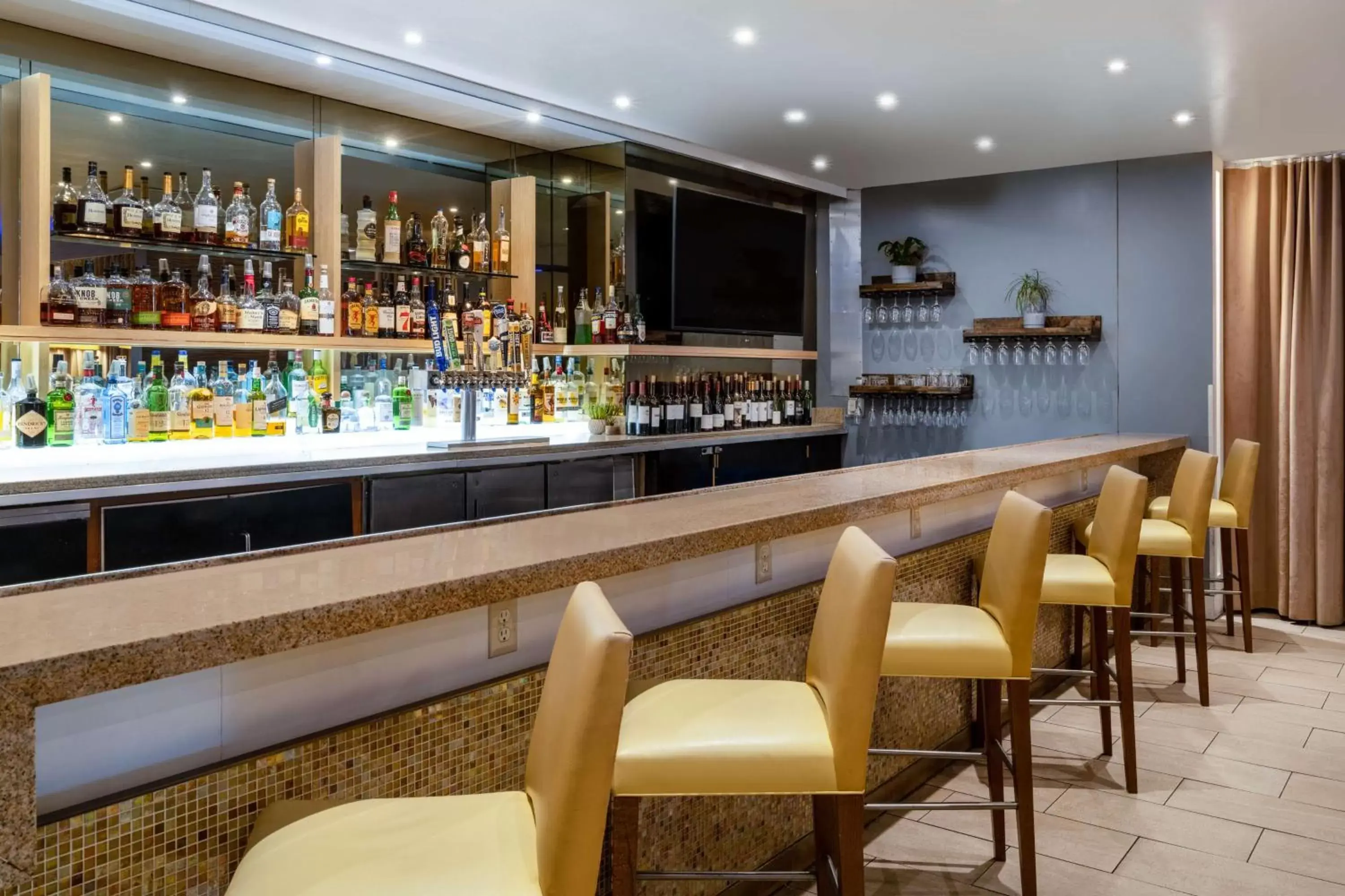 Lounge or bar in Hilton San Francisco Financial District Lounge or bar in Hilton San Francisco Financial District