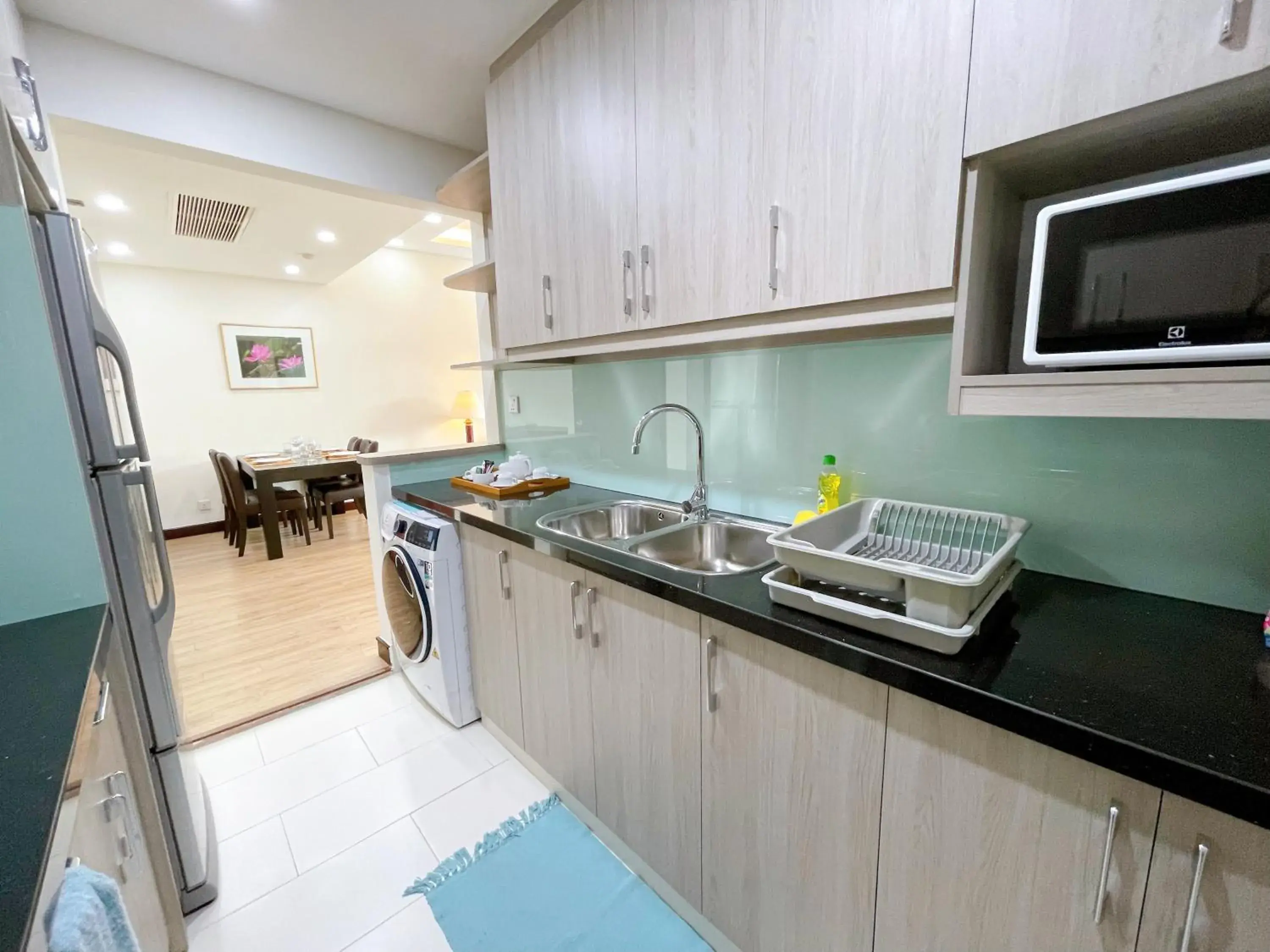 Kitchen or kitchenette, Kitchen/Kitchenette in Diamond Westlake Suites