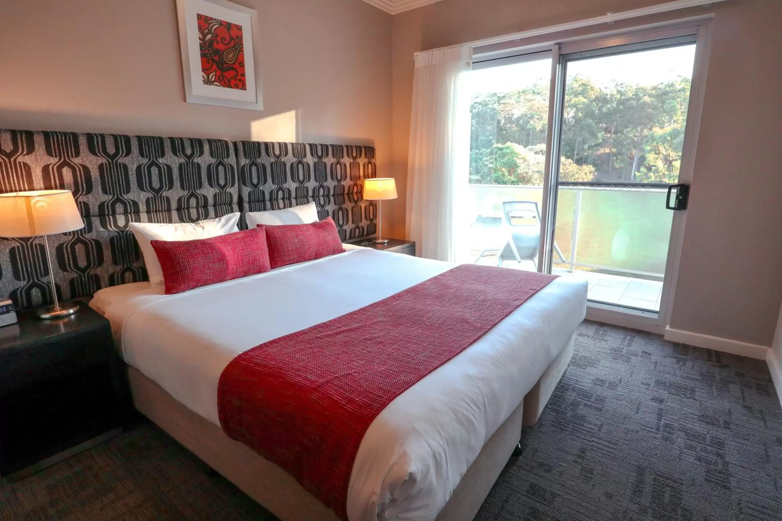 Bedroom, Bed in Quest Campbelltown