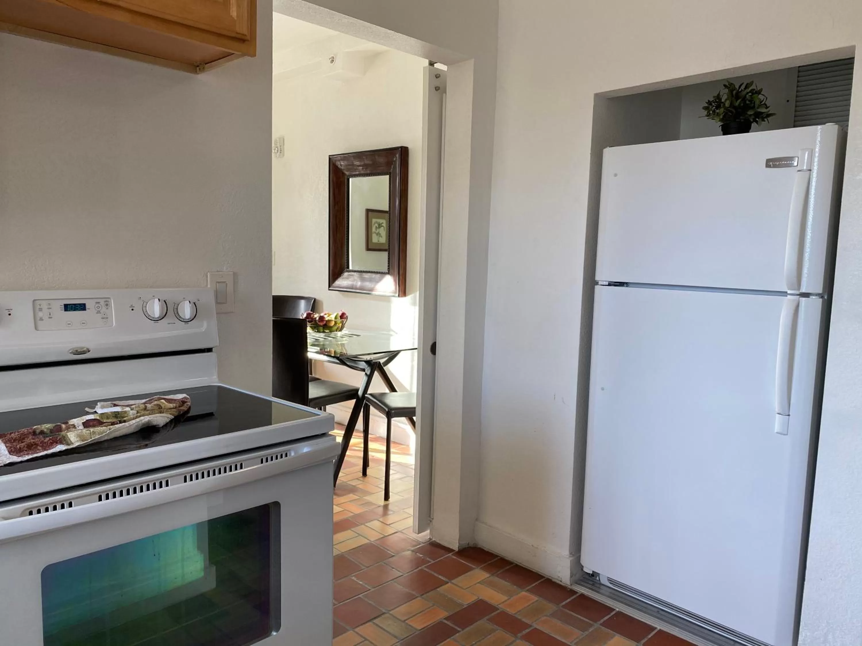Kitchen or kitchenette in Harding Boutique Apartments
