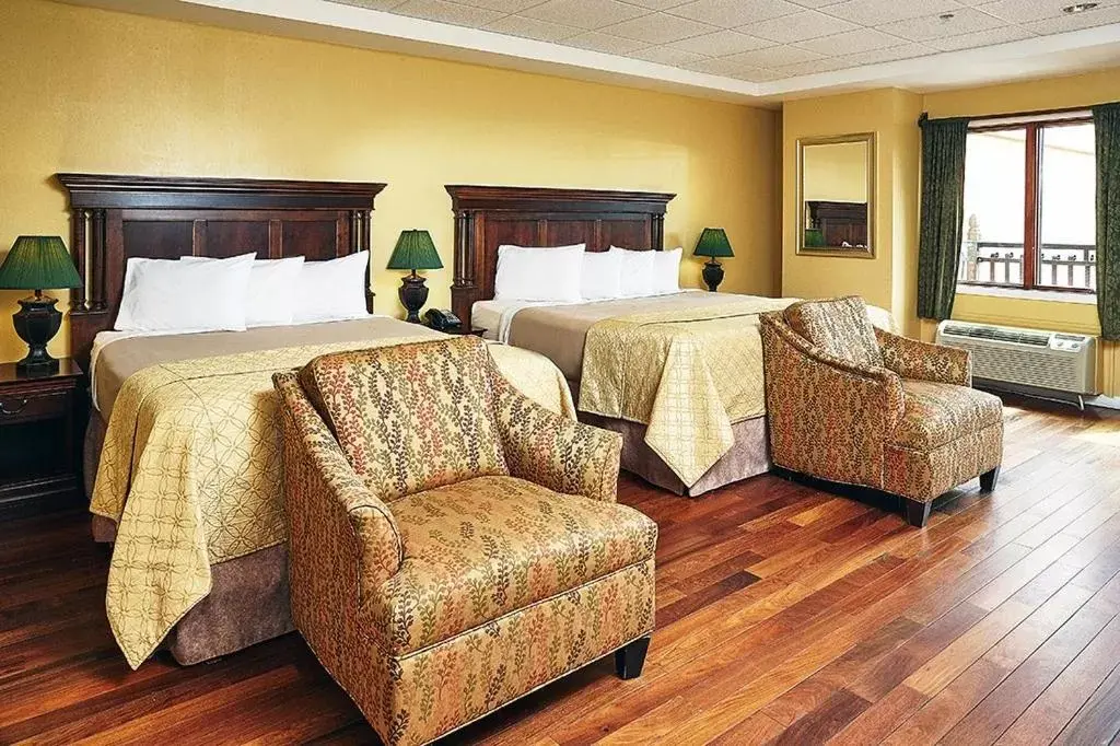 Bed in Ocean Inn & Suites