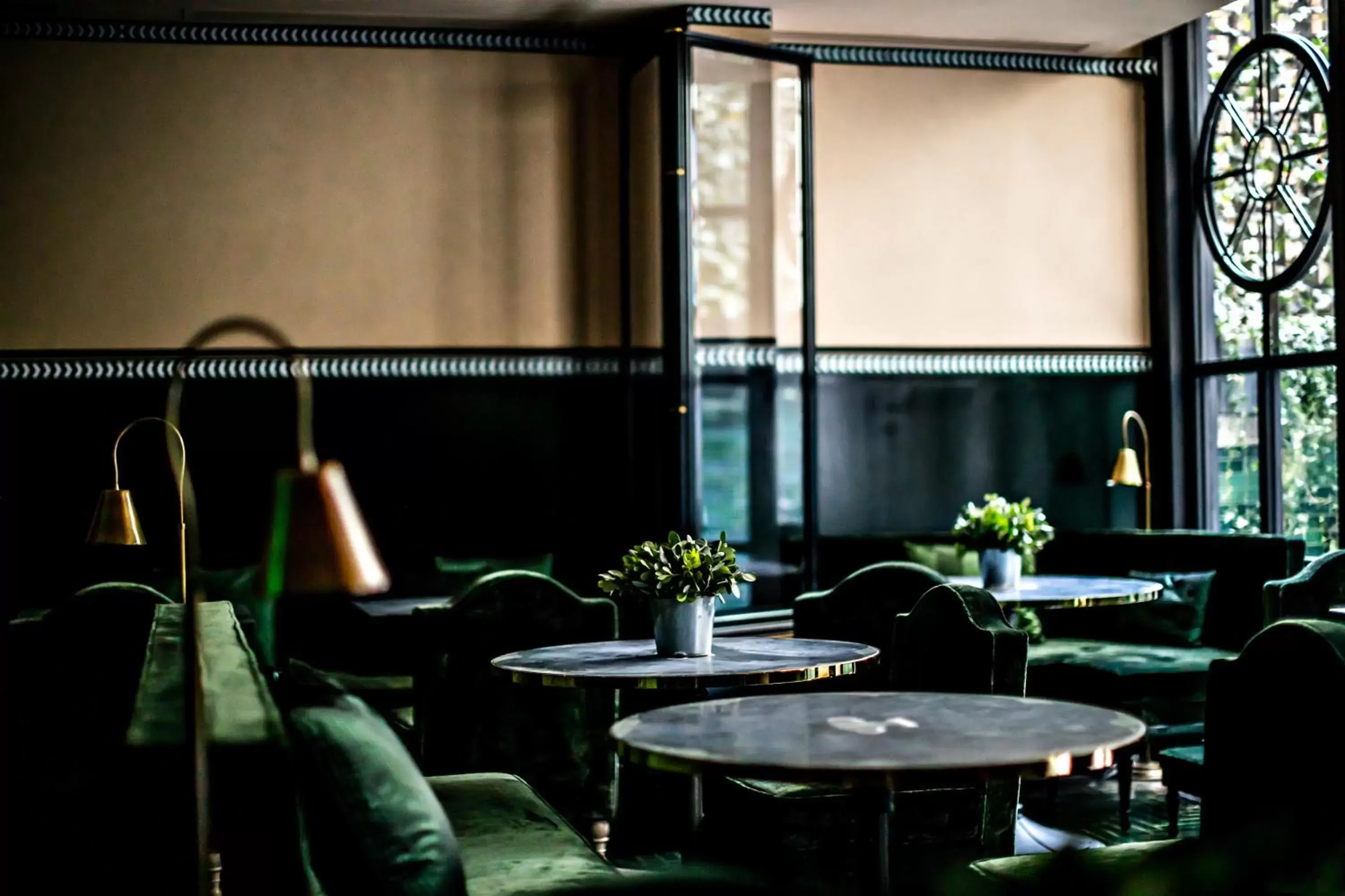Restaurant/places to eat, Lounge/Bar in Monsieur George Hotel & Spa - Champs-Elysées