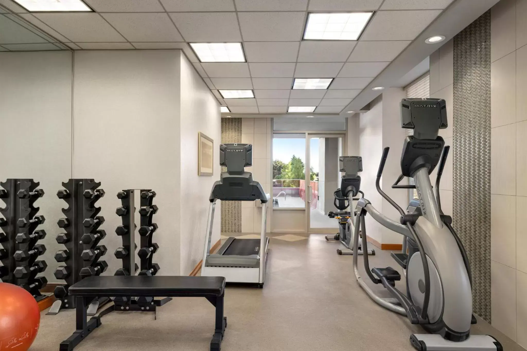 Fitness centre/facilities in Holiday Inn Express Vancouver-Metrotown (Burnaby) Fitness centre/facilities in Holiday Inn Express Vancouver-Metrotown (Burnaby)